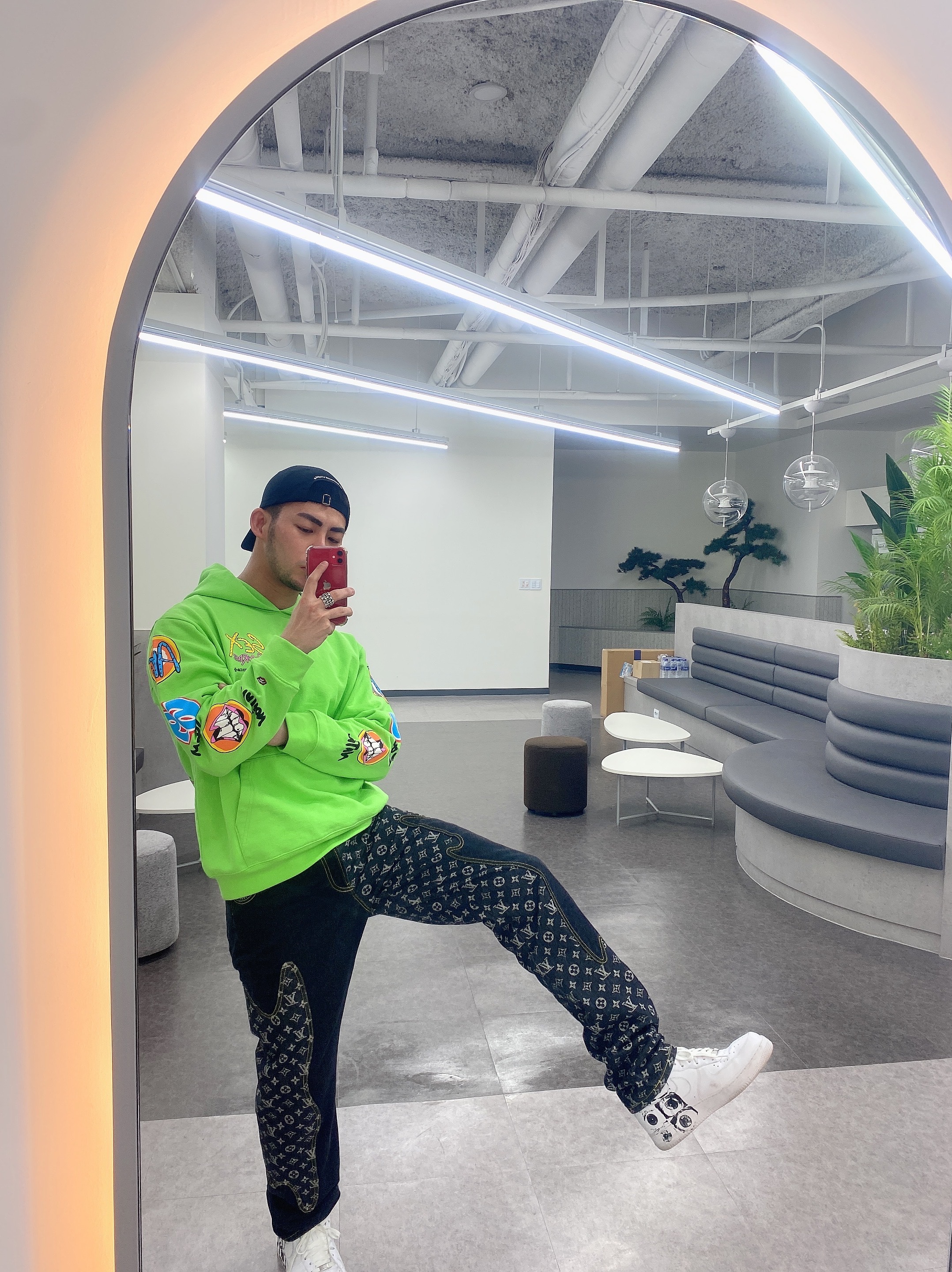 Nike x Comme des Garcons Shirt x Supreme Air Force 1 Low Eyes 착용 스타일