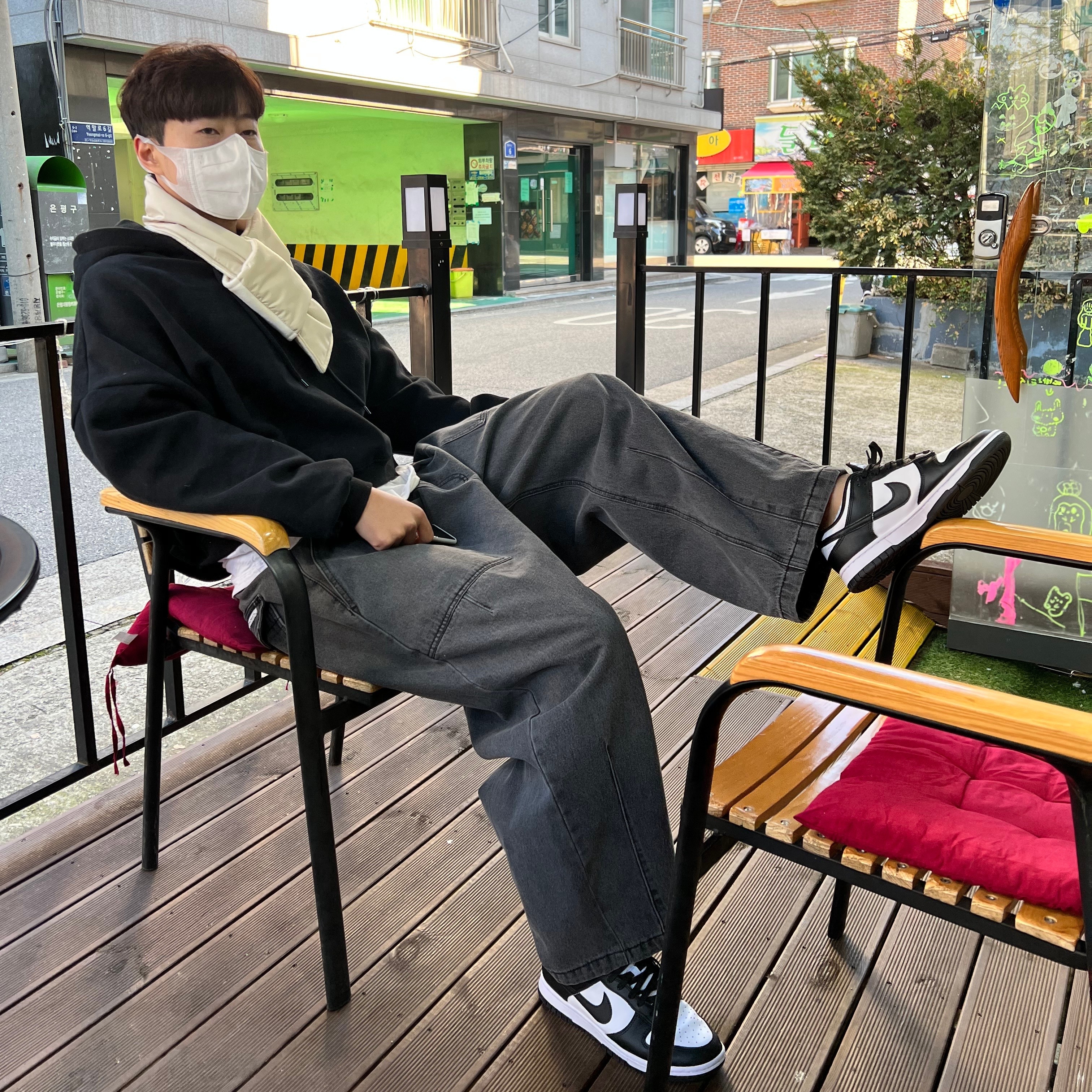 Nike Dunk Low Retro Black 착용 스타일 - 1