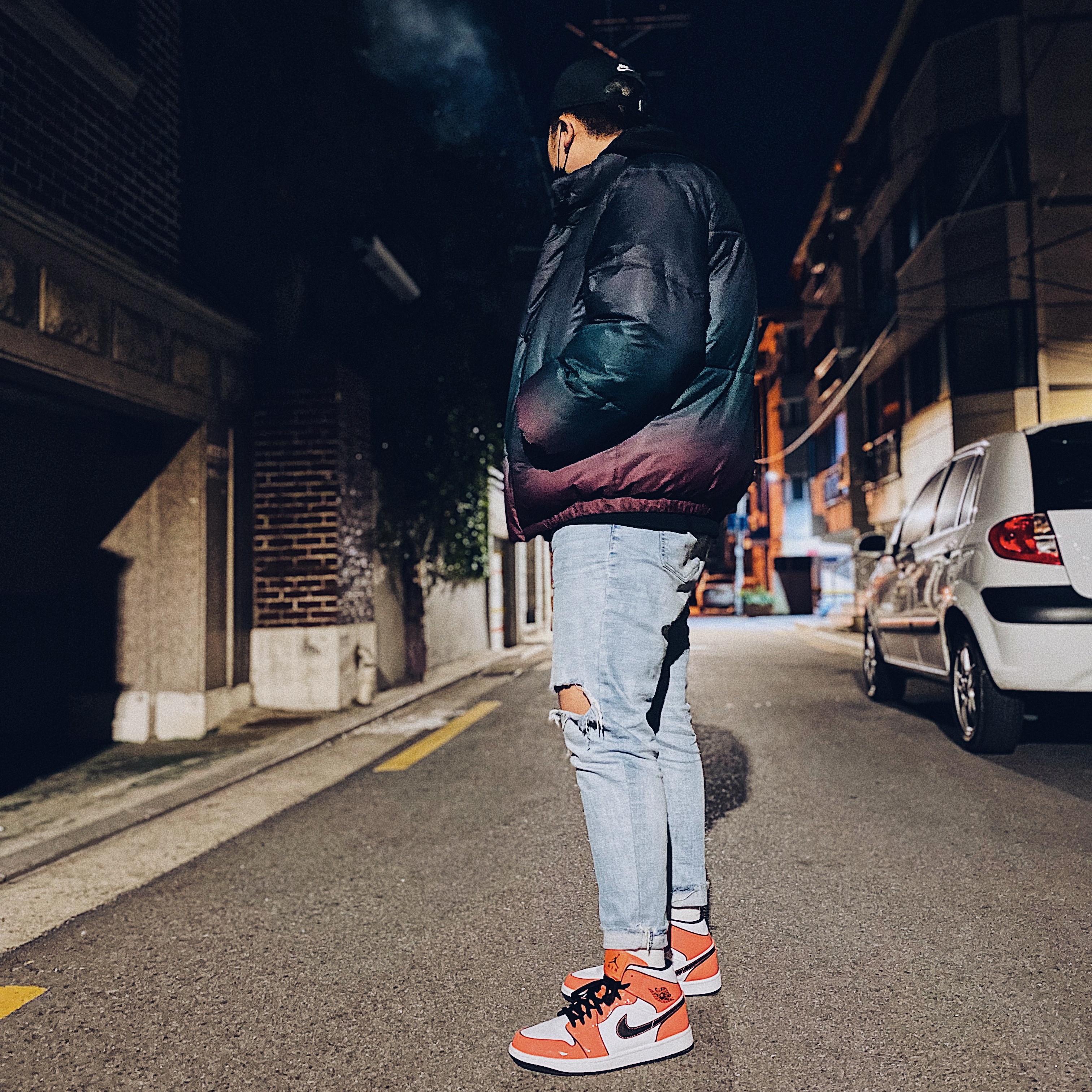 Jordan 1 Mid SE Turf Orange 착용 스타일