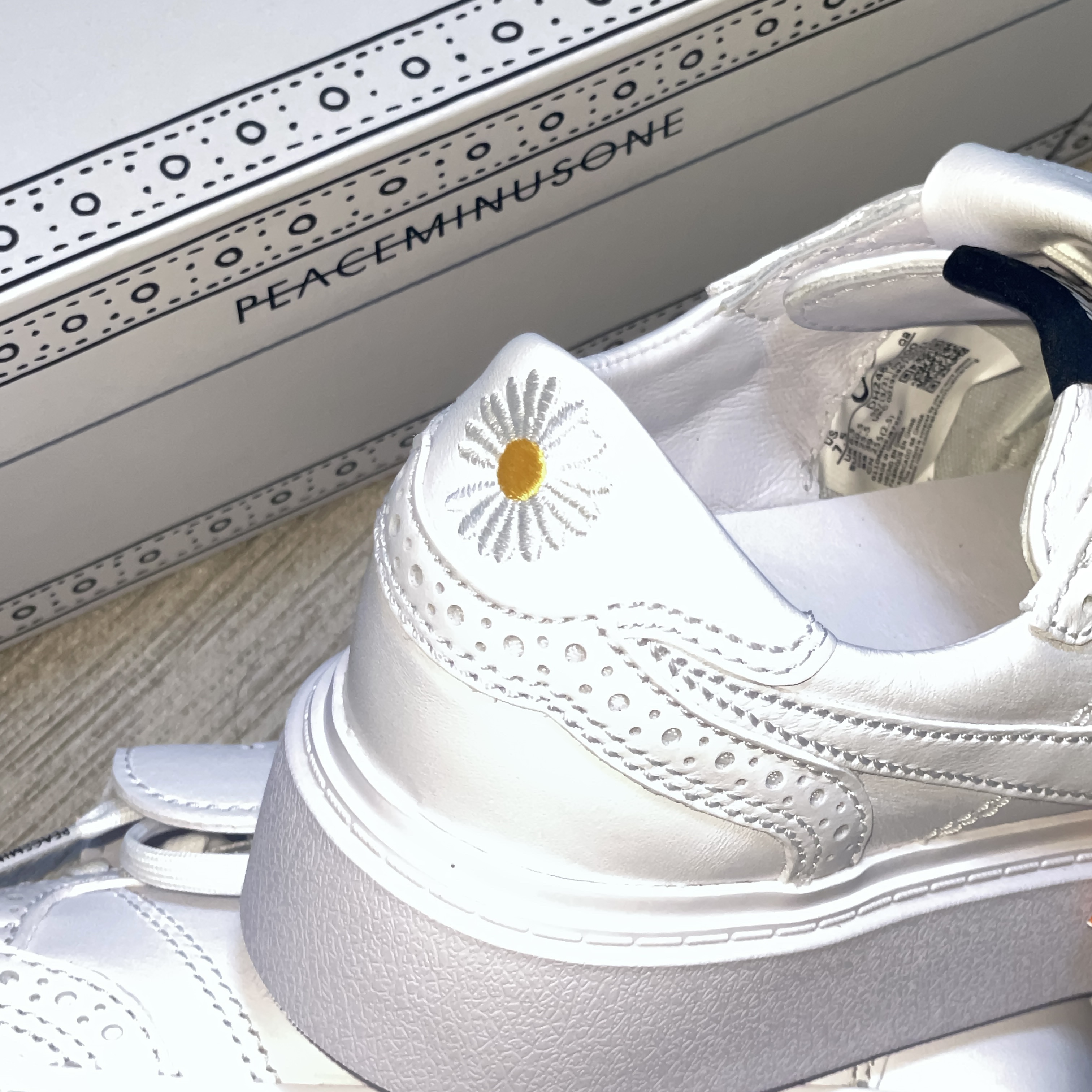 Nike x Peaceminusone Kwondo1 White 착용 스타일 - 2