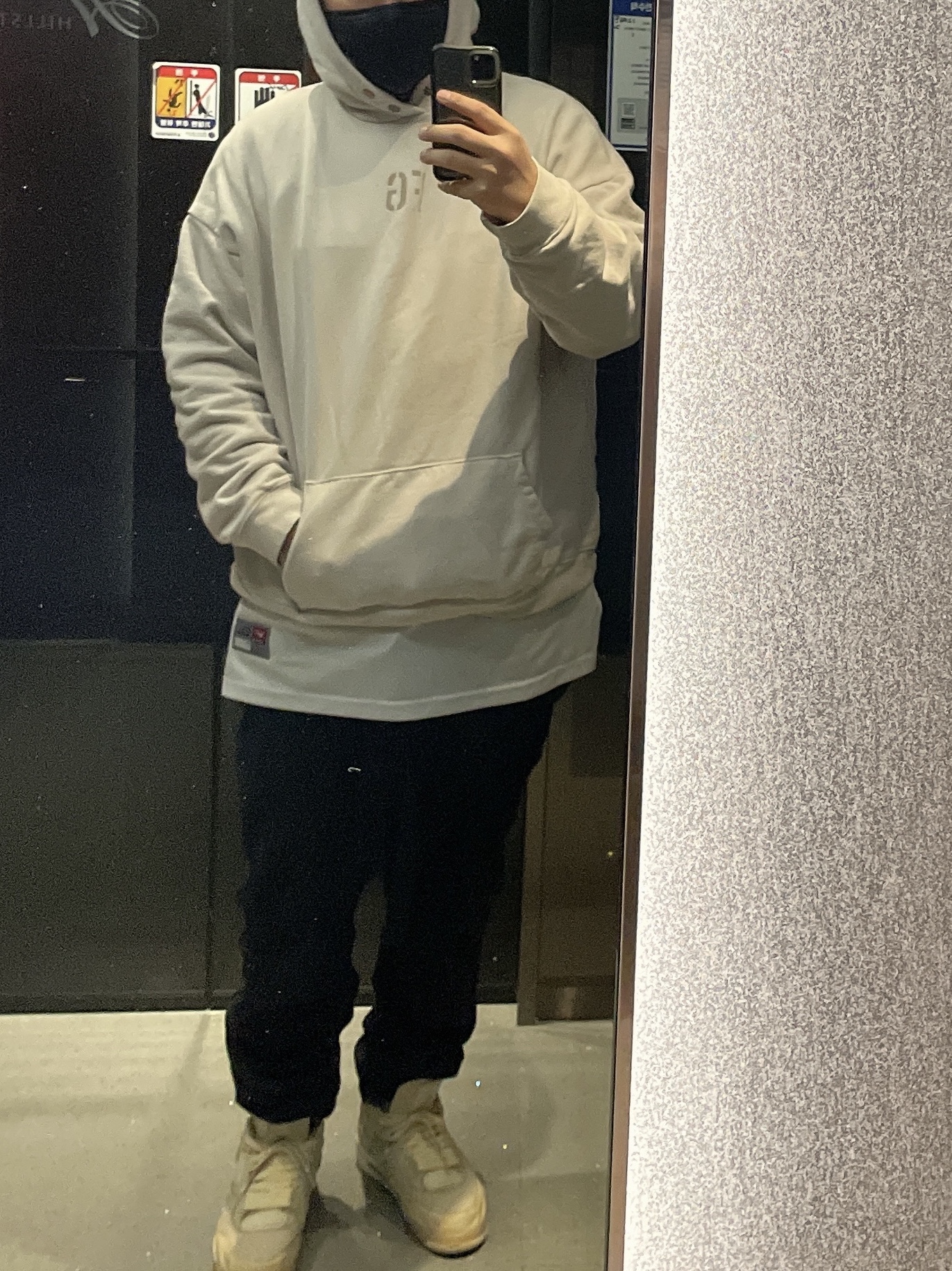 (W) Jordan 4 x Off-White Retro SP Sail 착용 스타일