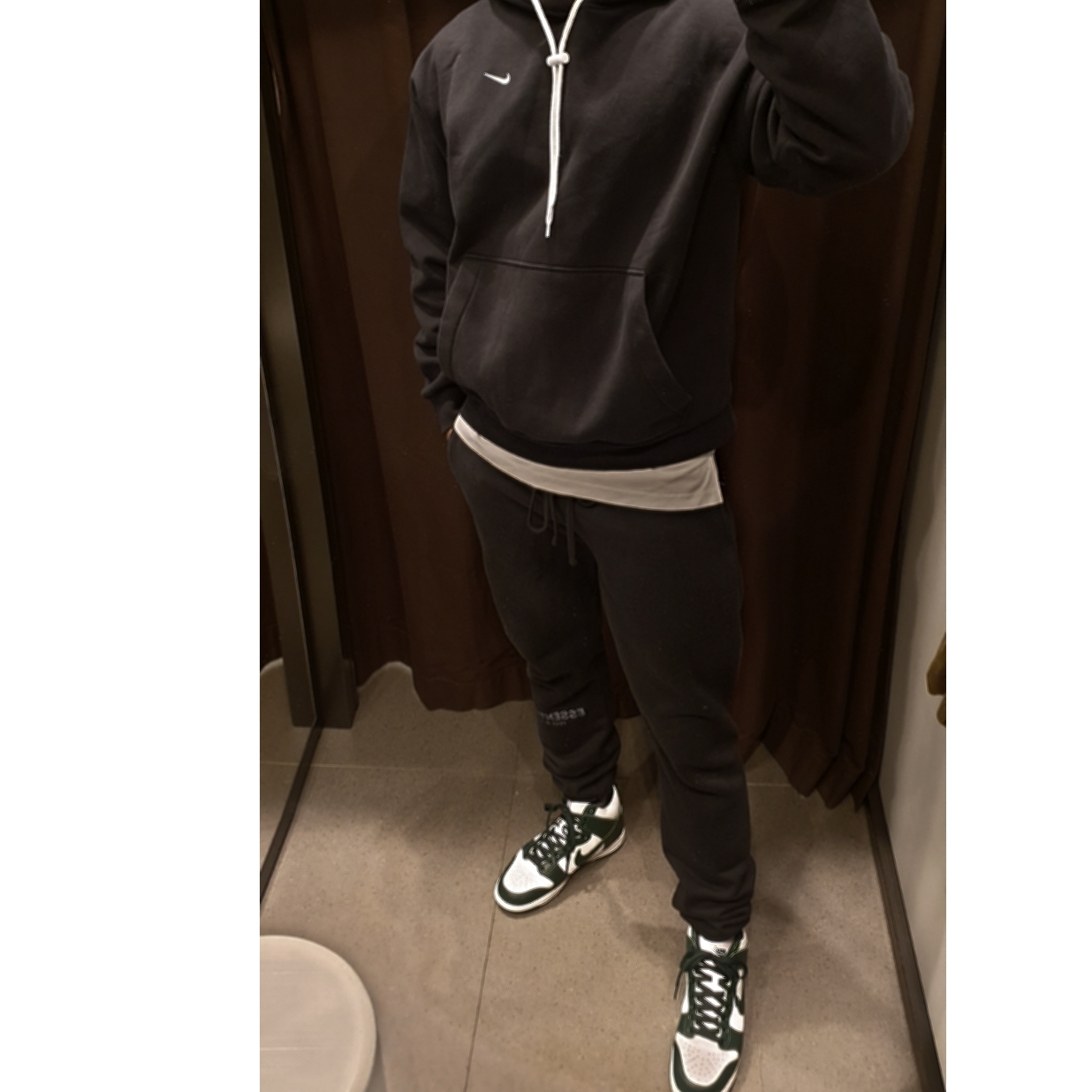 Nike M NRG Hoodie Black, Essentials Sweatpants Black - 21SS 착용 스타일
