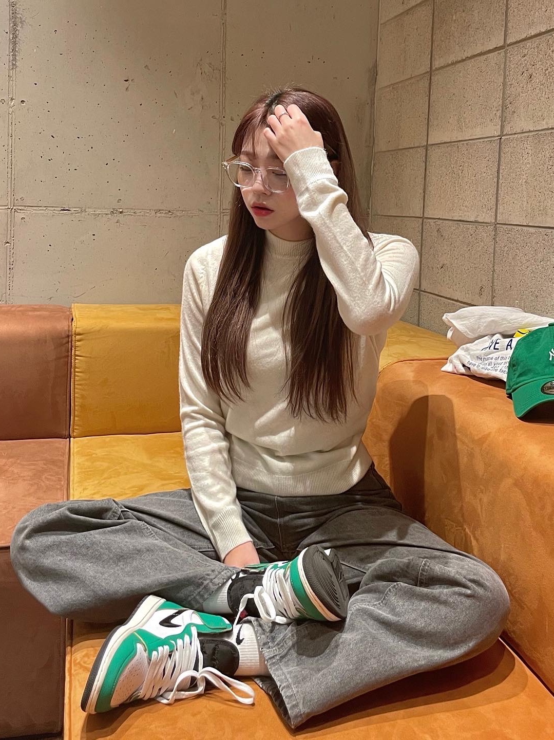 (W) Jordan 1 Retro High OG Lucky Green 착용 스타일 - 1