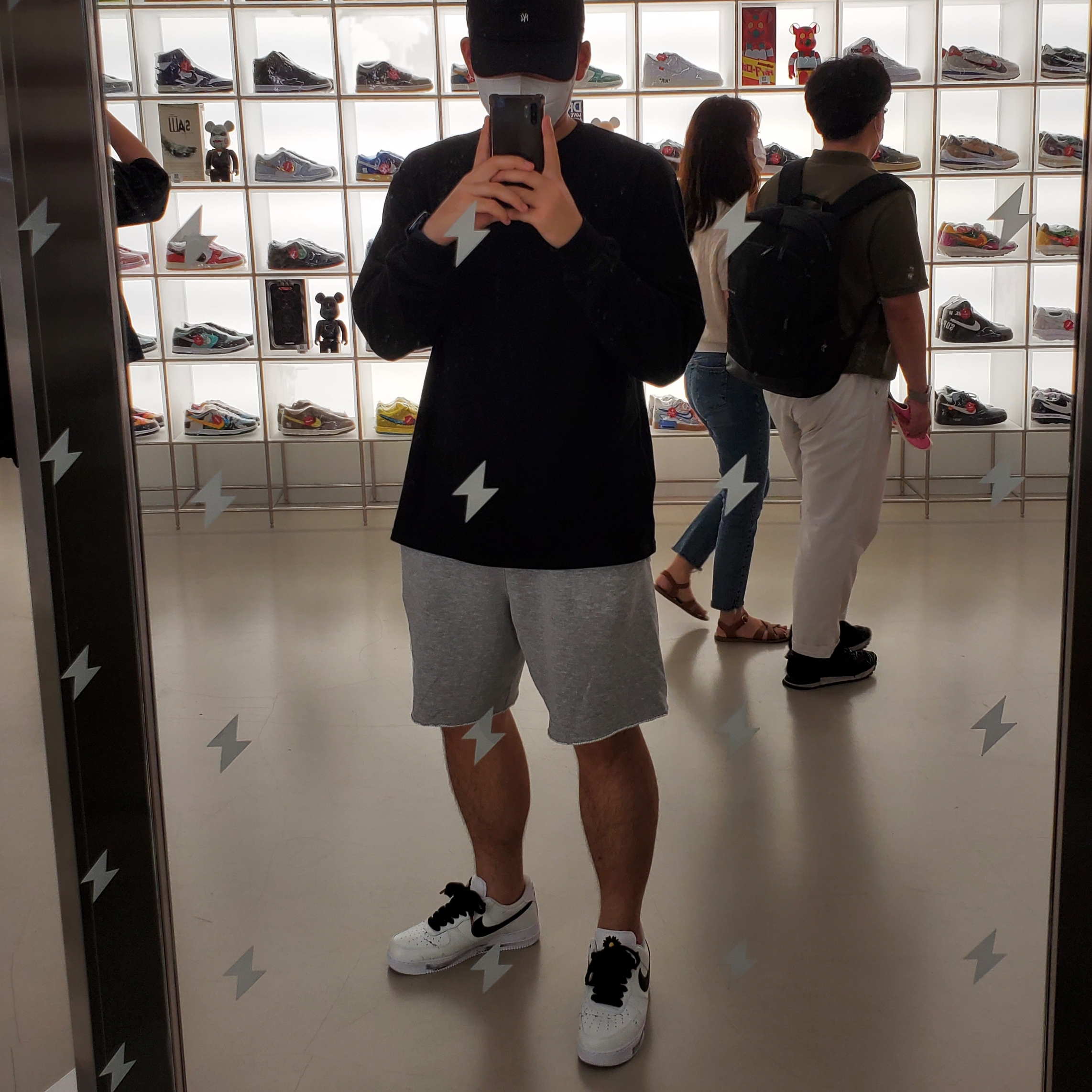 Nike x Peaceminusone Air Force 1 Low Para-Noise 2.0, IAB Studio Long Sleeve Black for Worksout 착용 스타일