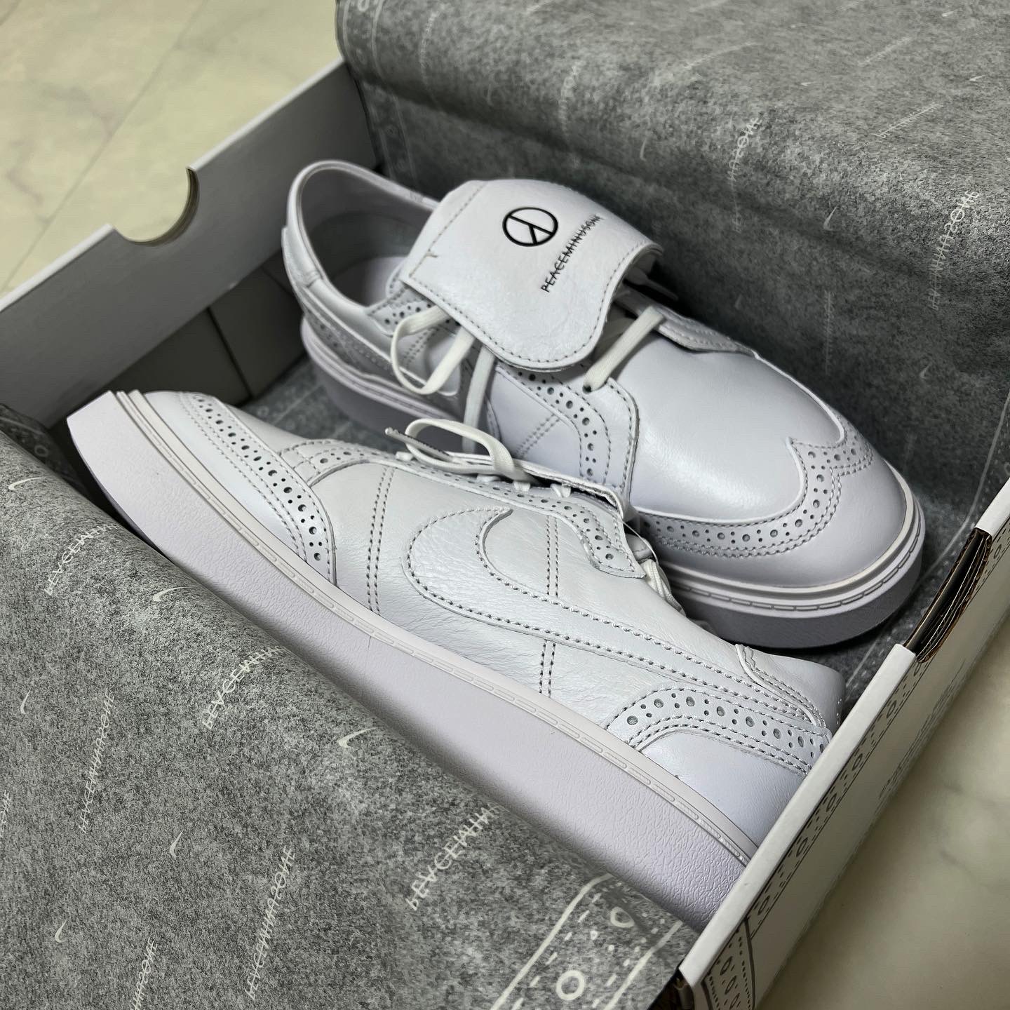Nike x Peaceminusone Kwondo1 White 착용 스타일 - 3