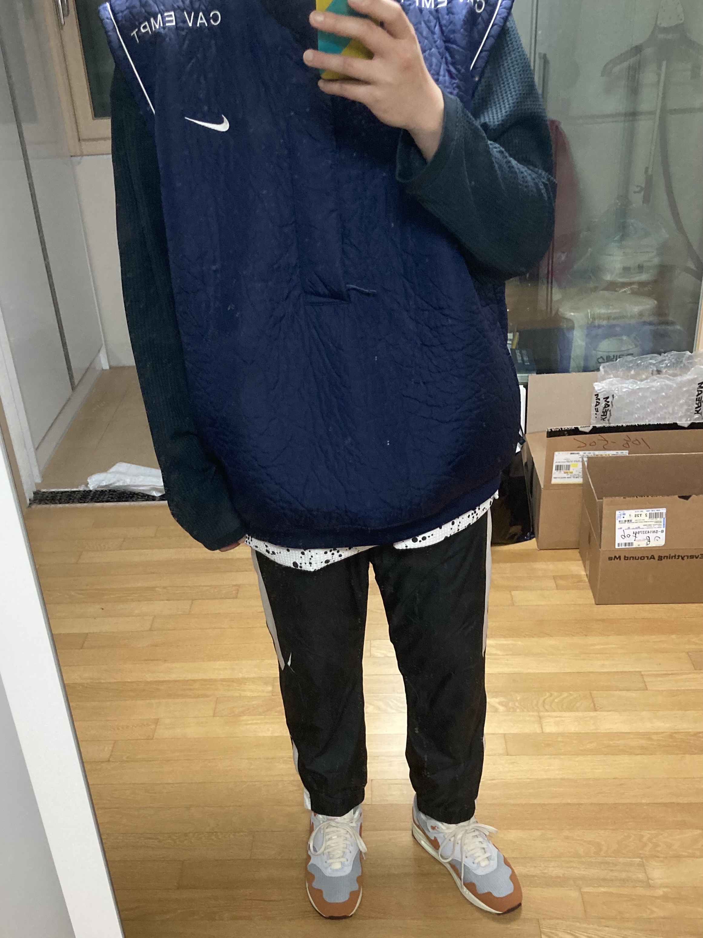 Nike x Patta Air Max 1 Monarch, Nike x Cav Empt Vest Navy 착용 스타일