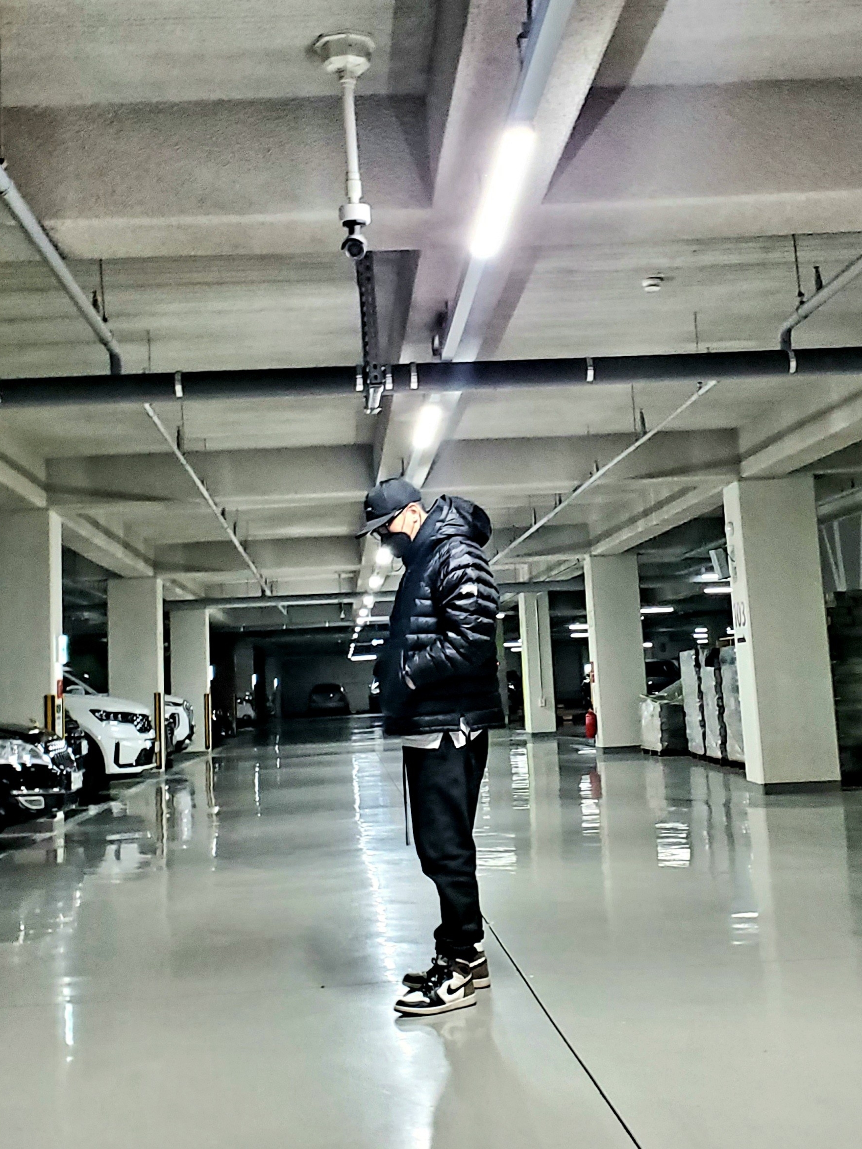 Nike x Stussy Insultd Jacket Black - US/EU, Essentials Sweatpants Dark Slate/Black 2020 착용 스타일 - 2