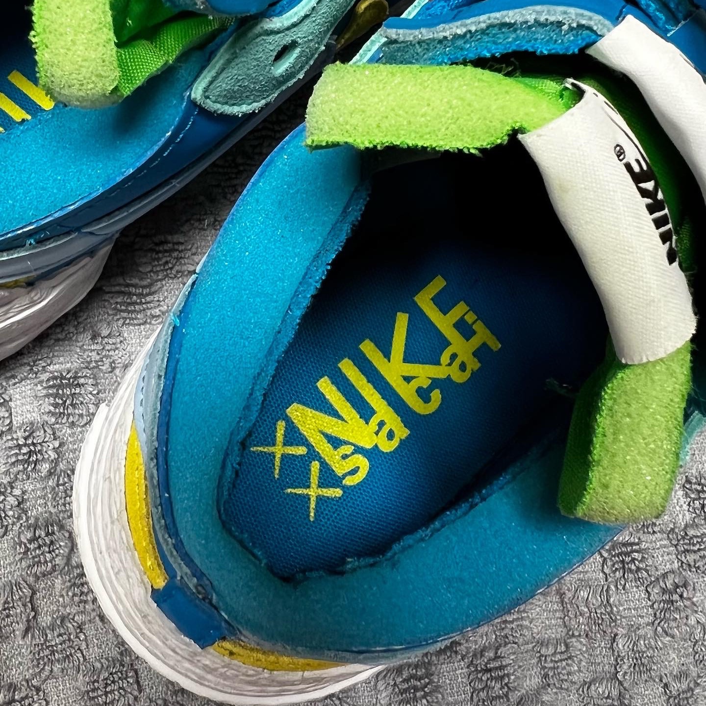 Nike x Sacai x Kaws Blazer Low Neptune Blue 착용 스타일 - 4