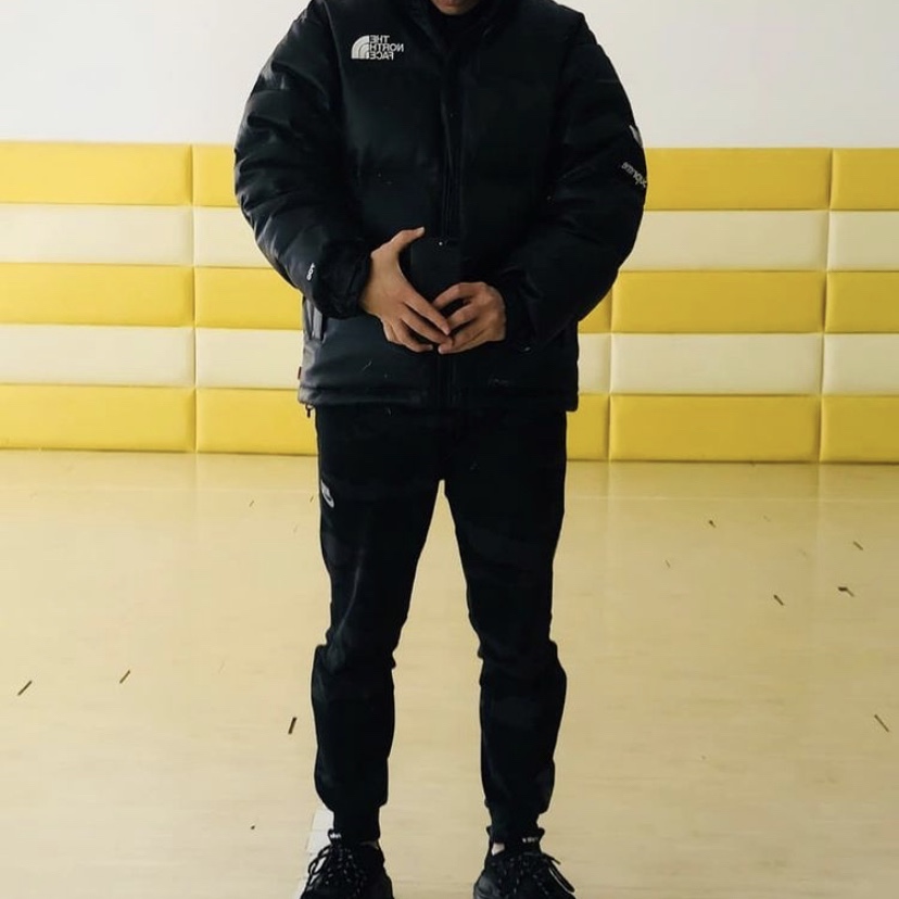 Supreme x The North Face Leather Nuptse Jacket Black - 17FW 착용 스타일