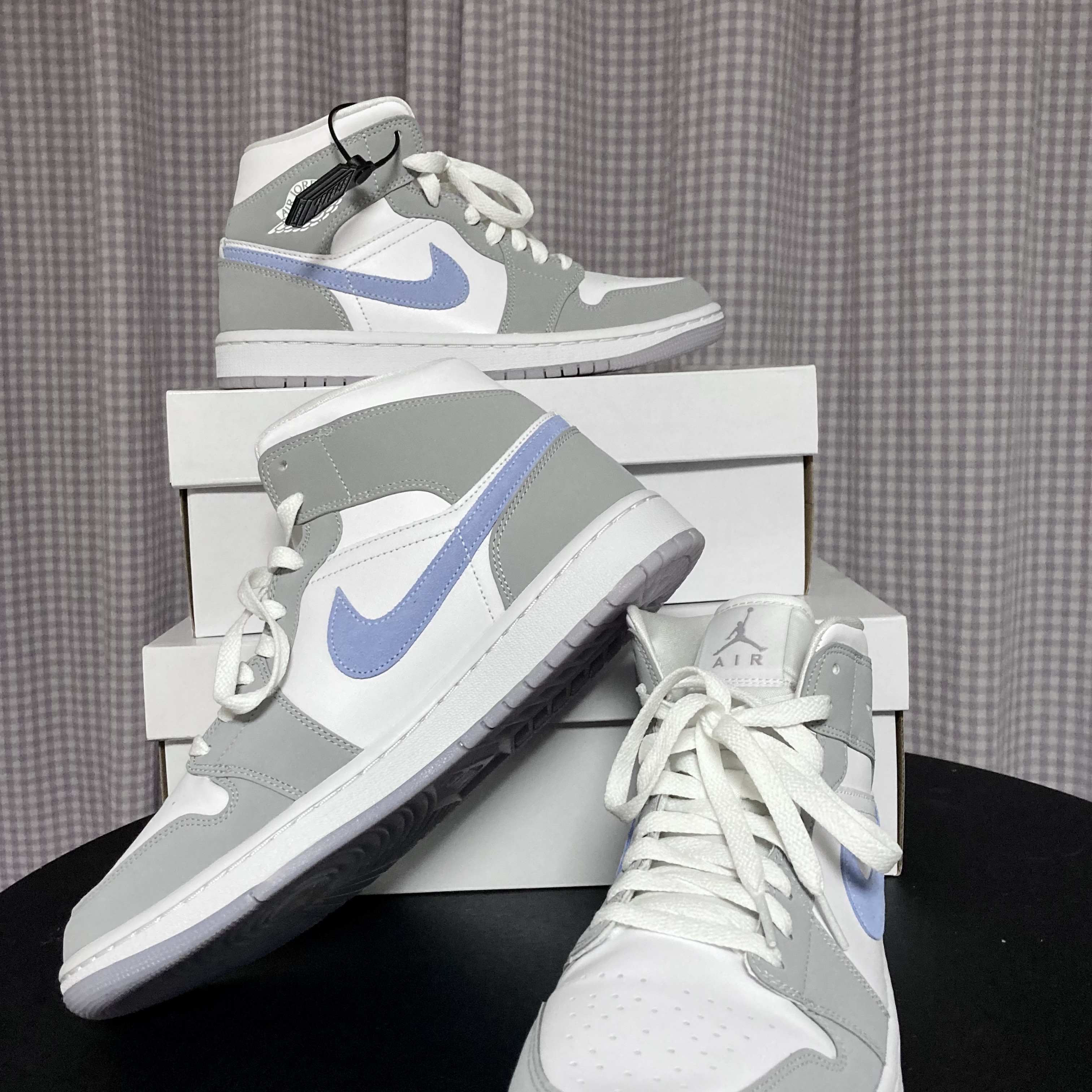 (W) Jordan 1 Mid Wolf Grey 착용 스타일 - 1