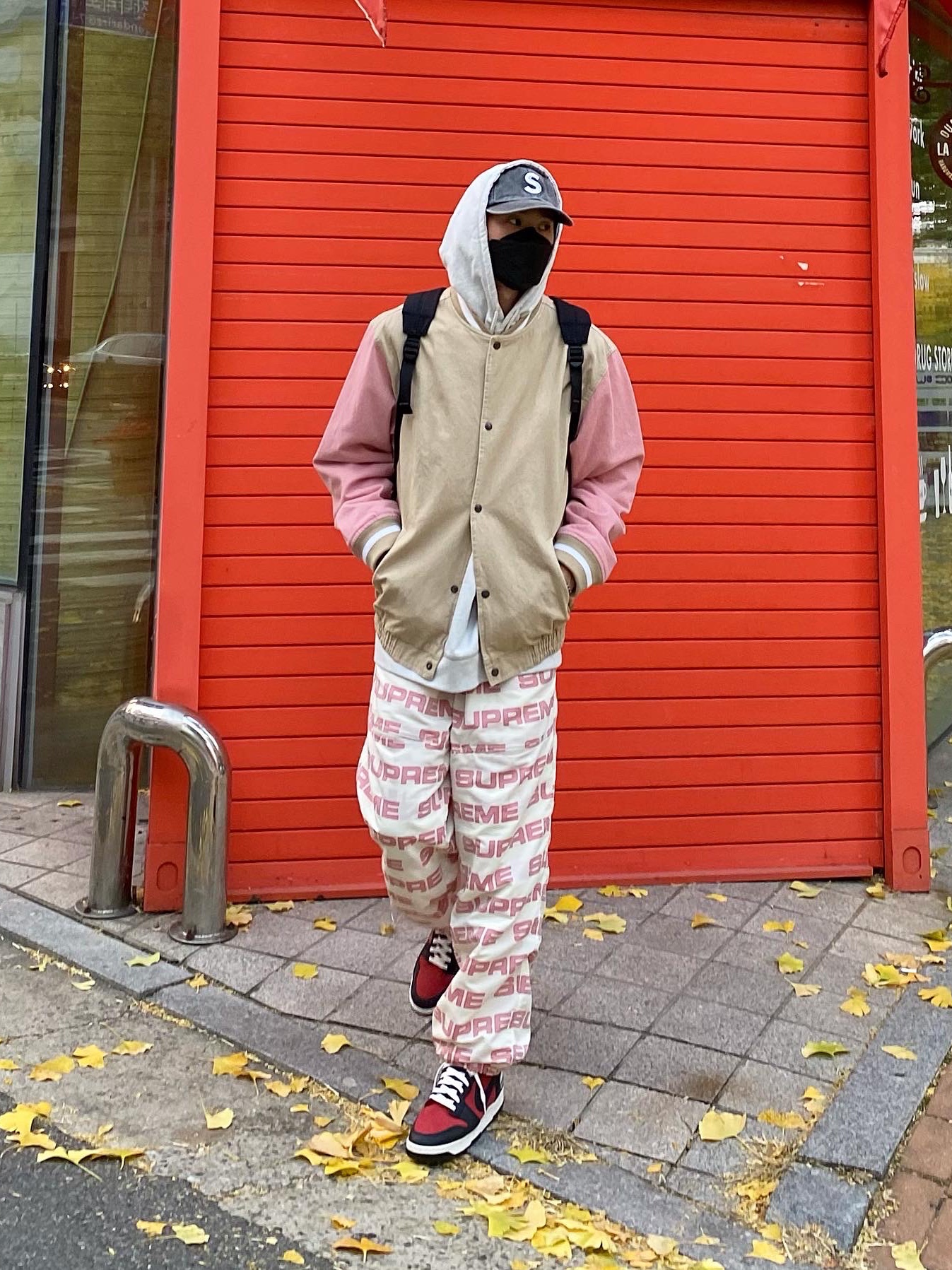Supreme Pigment Print S Logo 6-Panel Black - 20SS, Nike x Undercover Dunk High 1985 Gym Red 착용 스타일 - 2