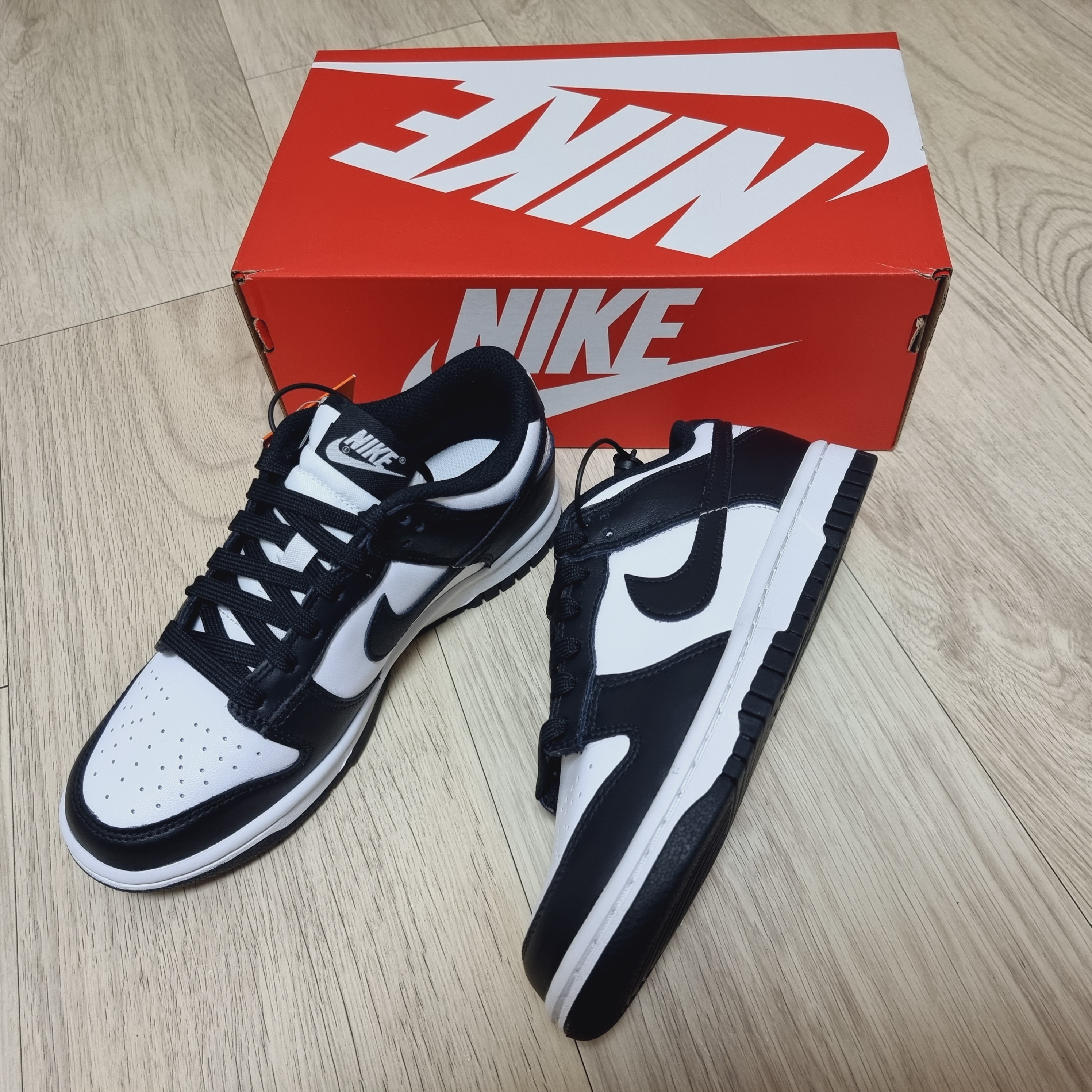 Nike Dunk Low Retro Black 착용 스타일