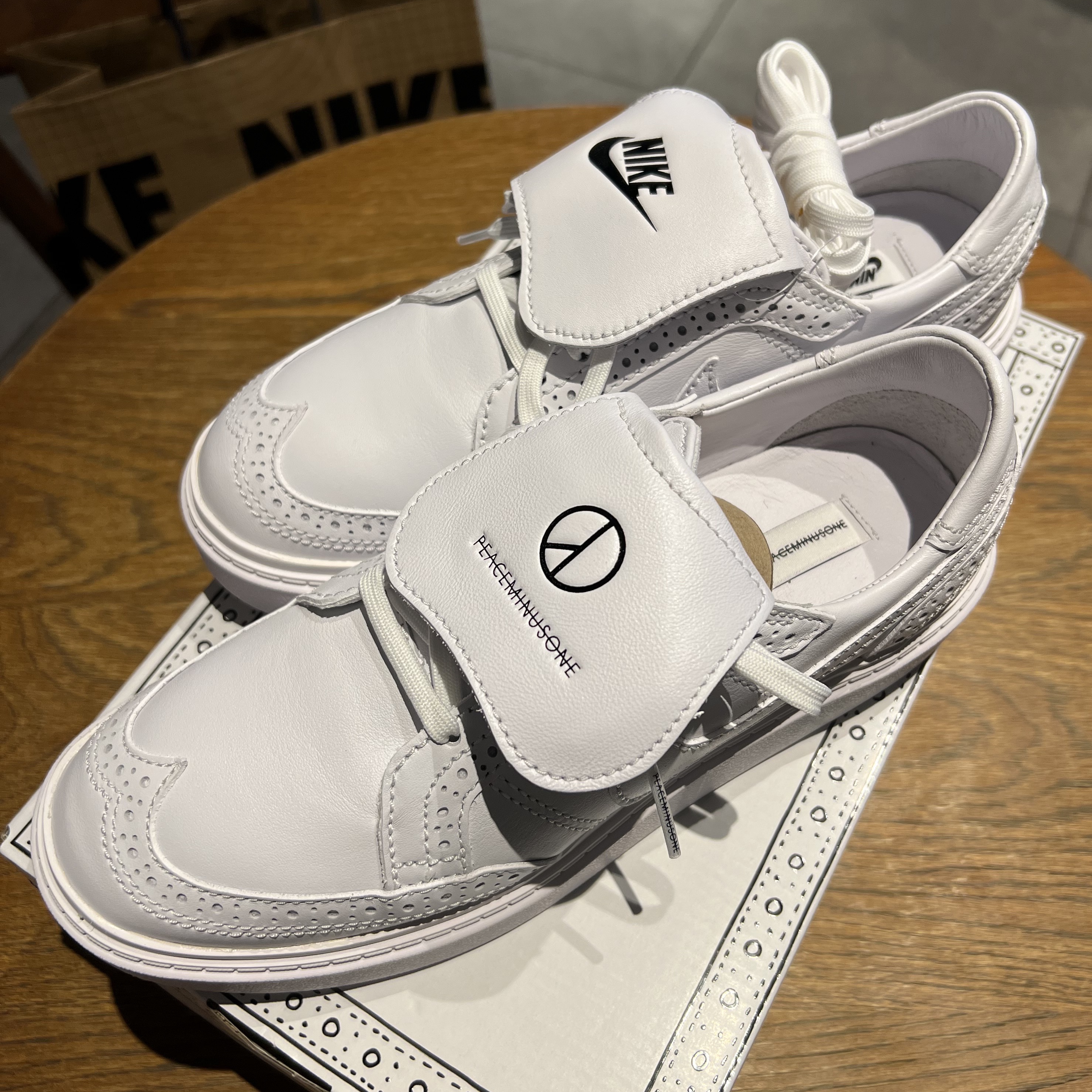 Nike x Peaceminusone Kwondo1 White 착용 스타일 - 1