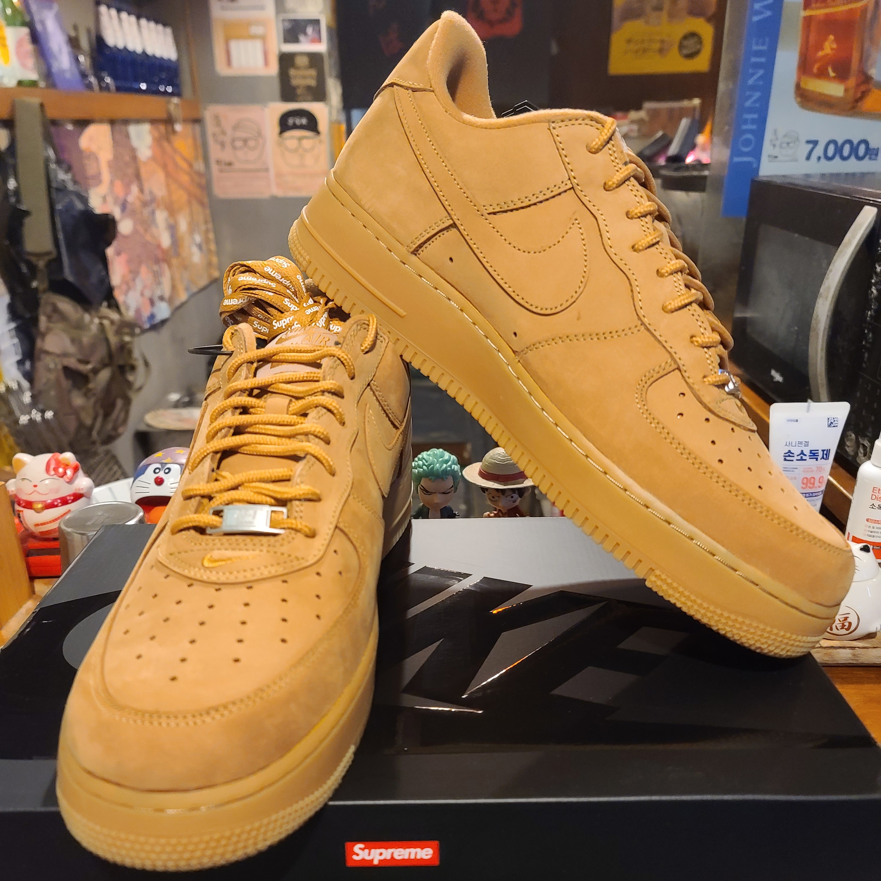 Nike x Supreme Air Force 1 Low Flax 착용 스타일 - 2
