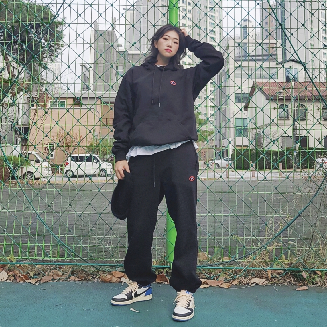Jordan 1 x Travis Scott x Fragment Retro Low OG SP Military Blue 착용 스타일