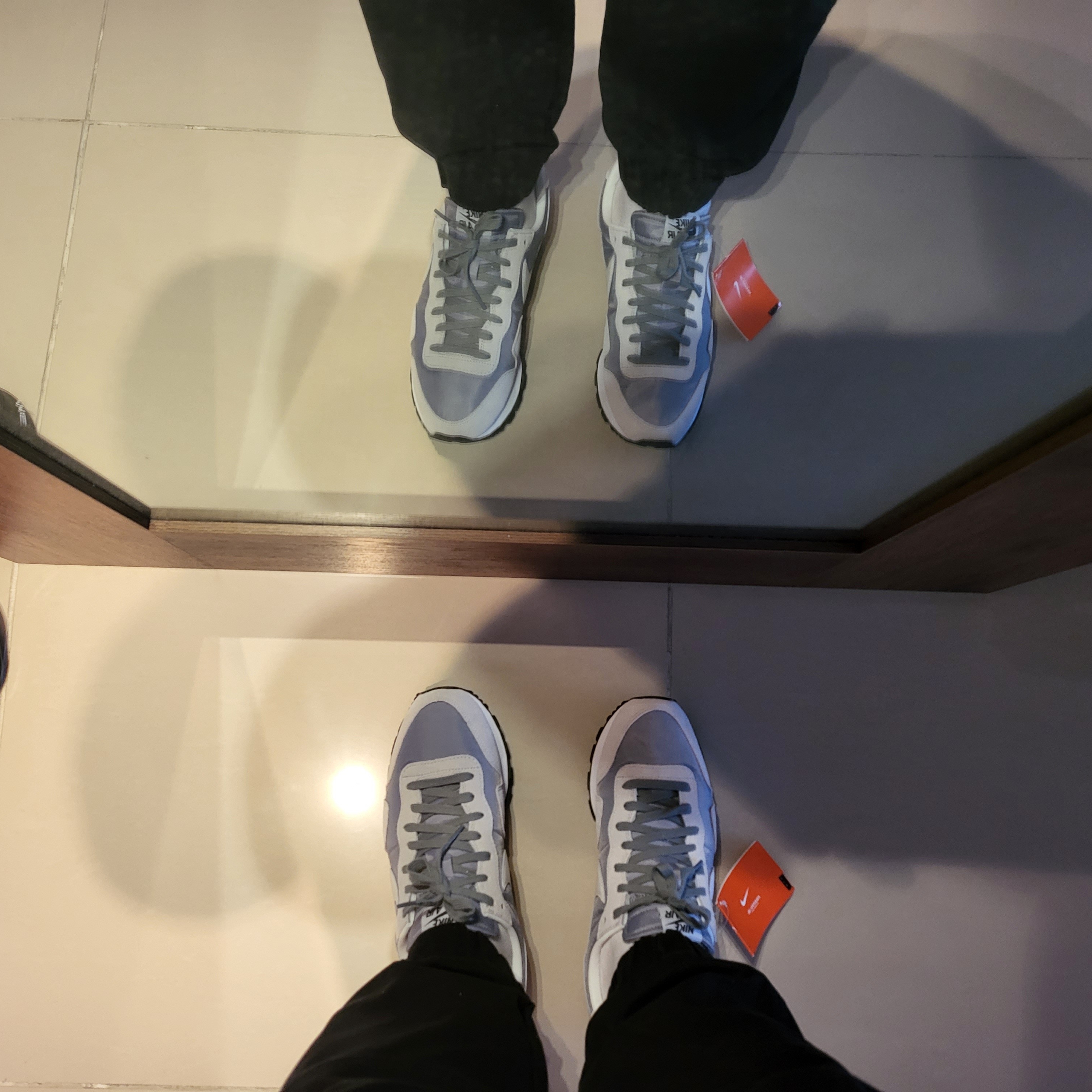 Nike Air Pegasus 83 PRM Grey Fog 착용 스타일 - 2