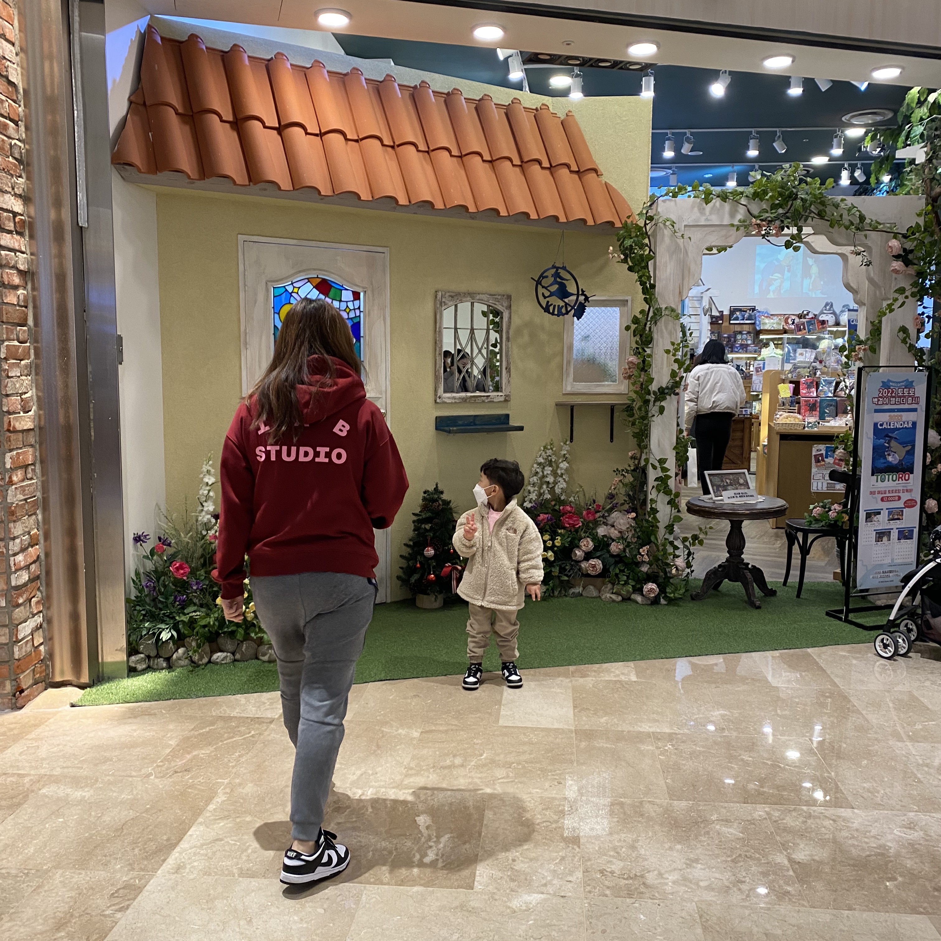 IAB Studio Hoodie Brown, (TD) Nike Dunk Low Black 착용 스타일 - 3