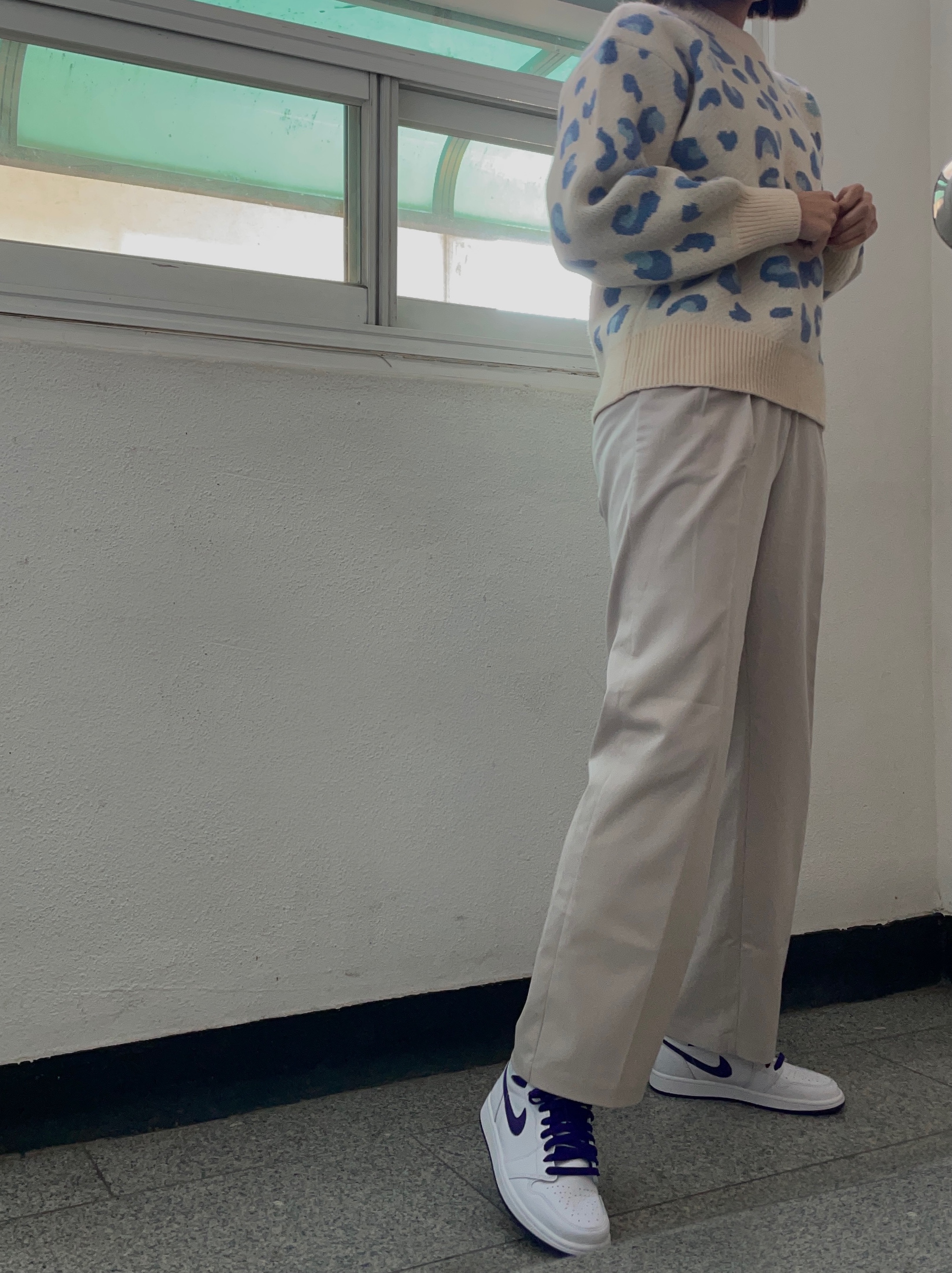 (W) Jordan 1 High OG Court Purple 착용 스타일 - 1