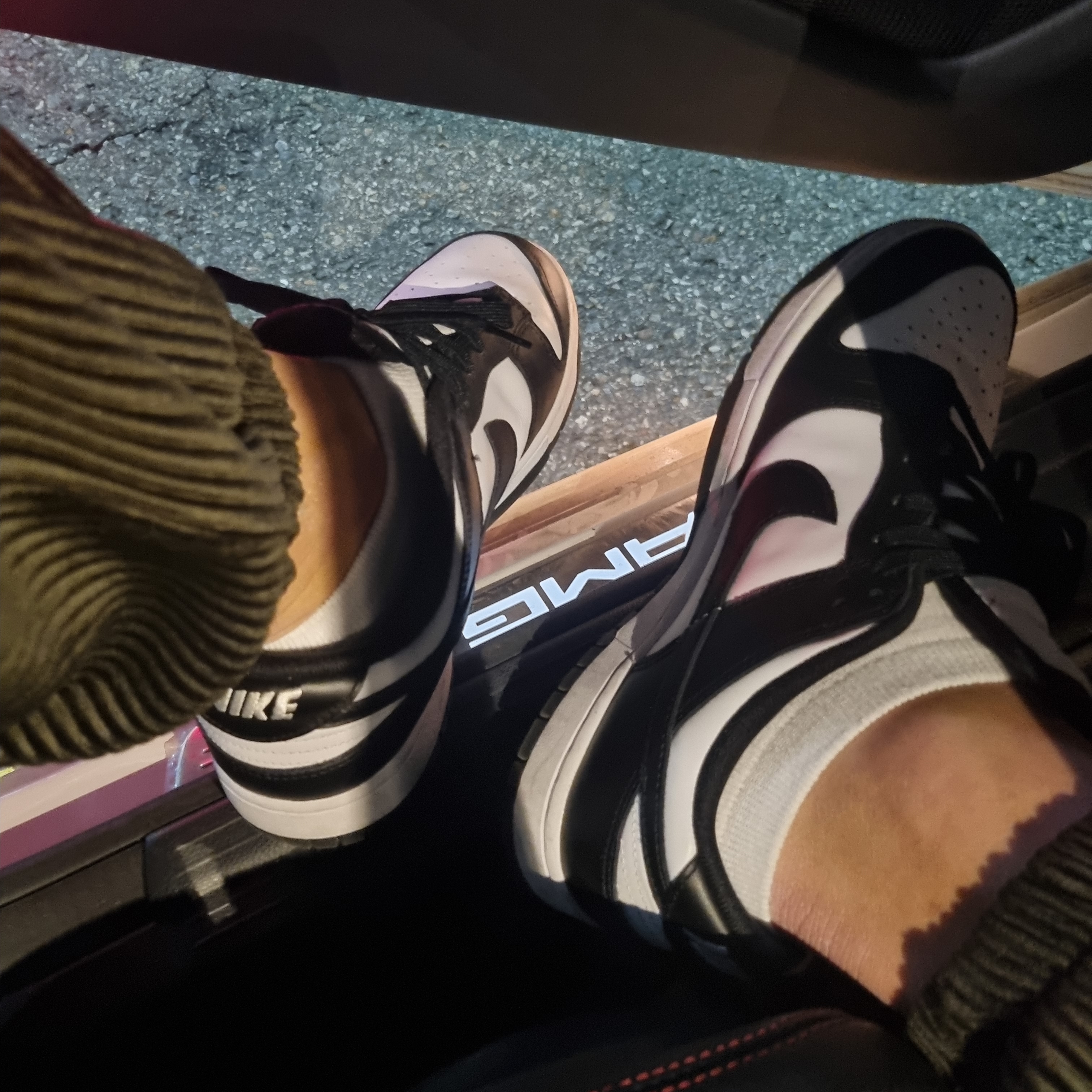Nike Dunk Low Retro Black 착용 스타일