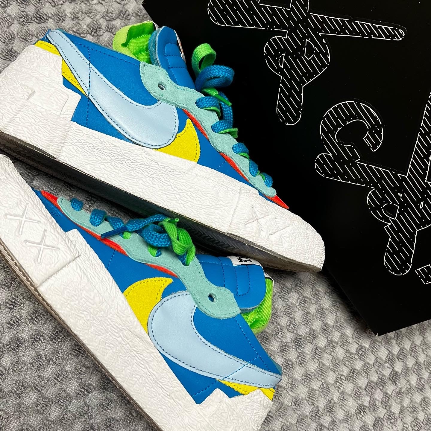 Nike x Sacai x Kaws Blazer Low Neptune Blue 착용 스타일 - 1