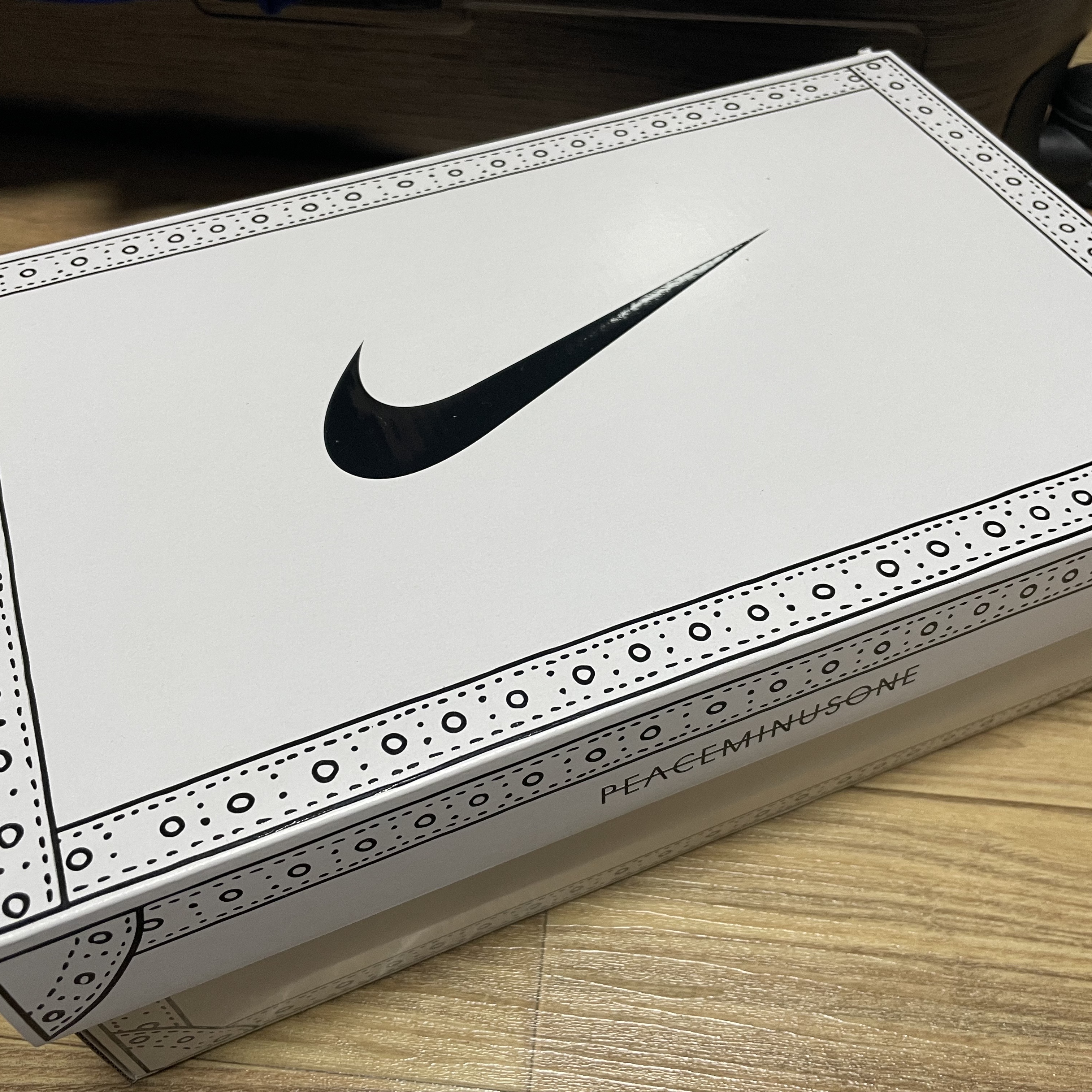 Nike x Peaceminusone Kwondo1 White 착용 스타일 - 1