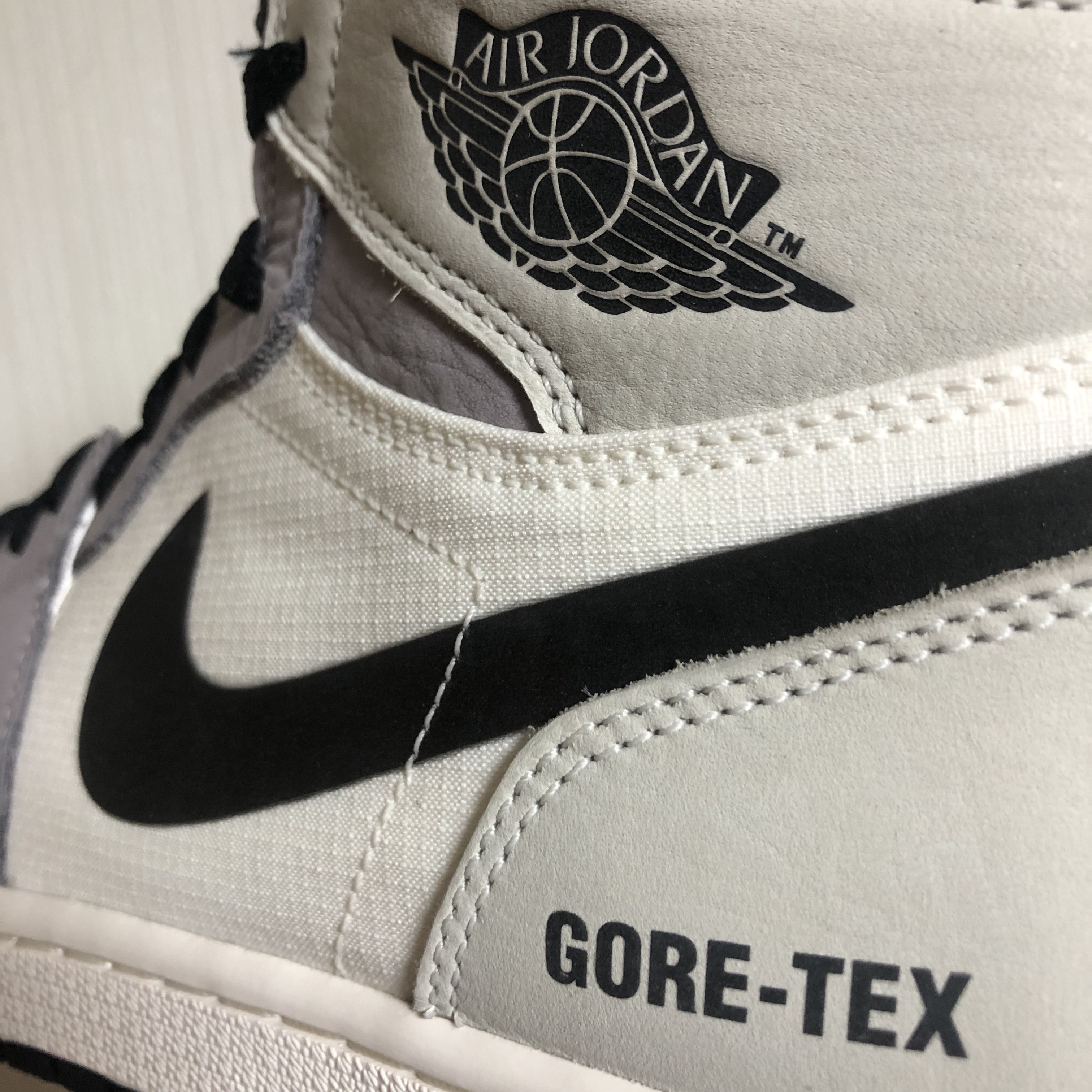 Jordan 1 Element Gore-Tex Sail 착용 스타일 - 4