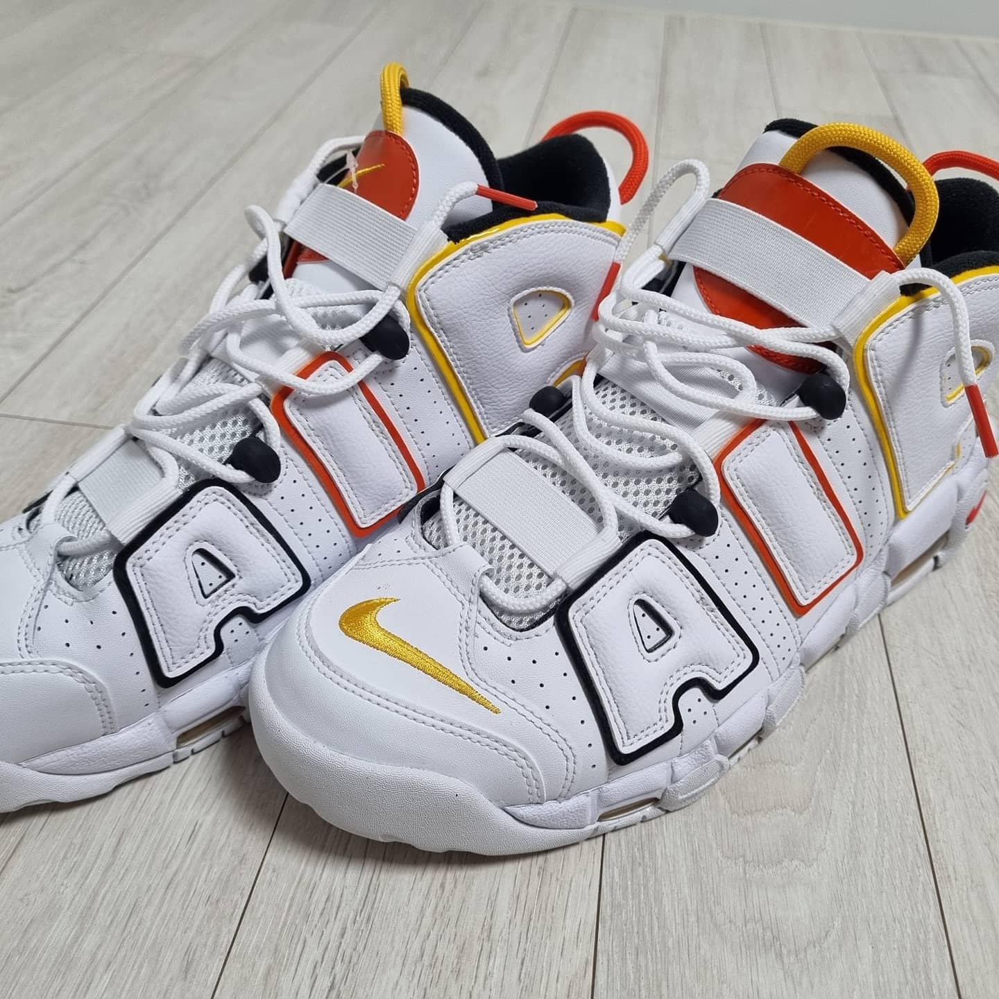 Nike Air More Uptempo 96 Bulls 2021, Nike Air More Uptempo Rayguns 착용 스타일 - 2
