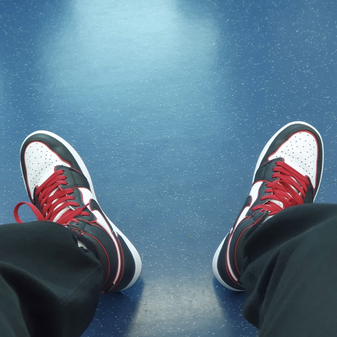 Jordan 1 Retro High OG Bloodline 착용 스타일