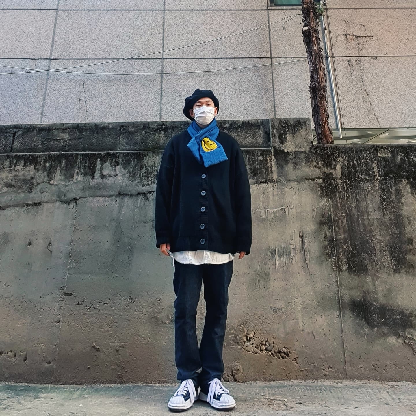Maison Mihara Yasuhiro Blakey OG Sole Canvas Low-top Sneakers Black 착용 스타일 - 1