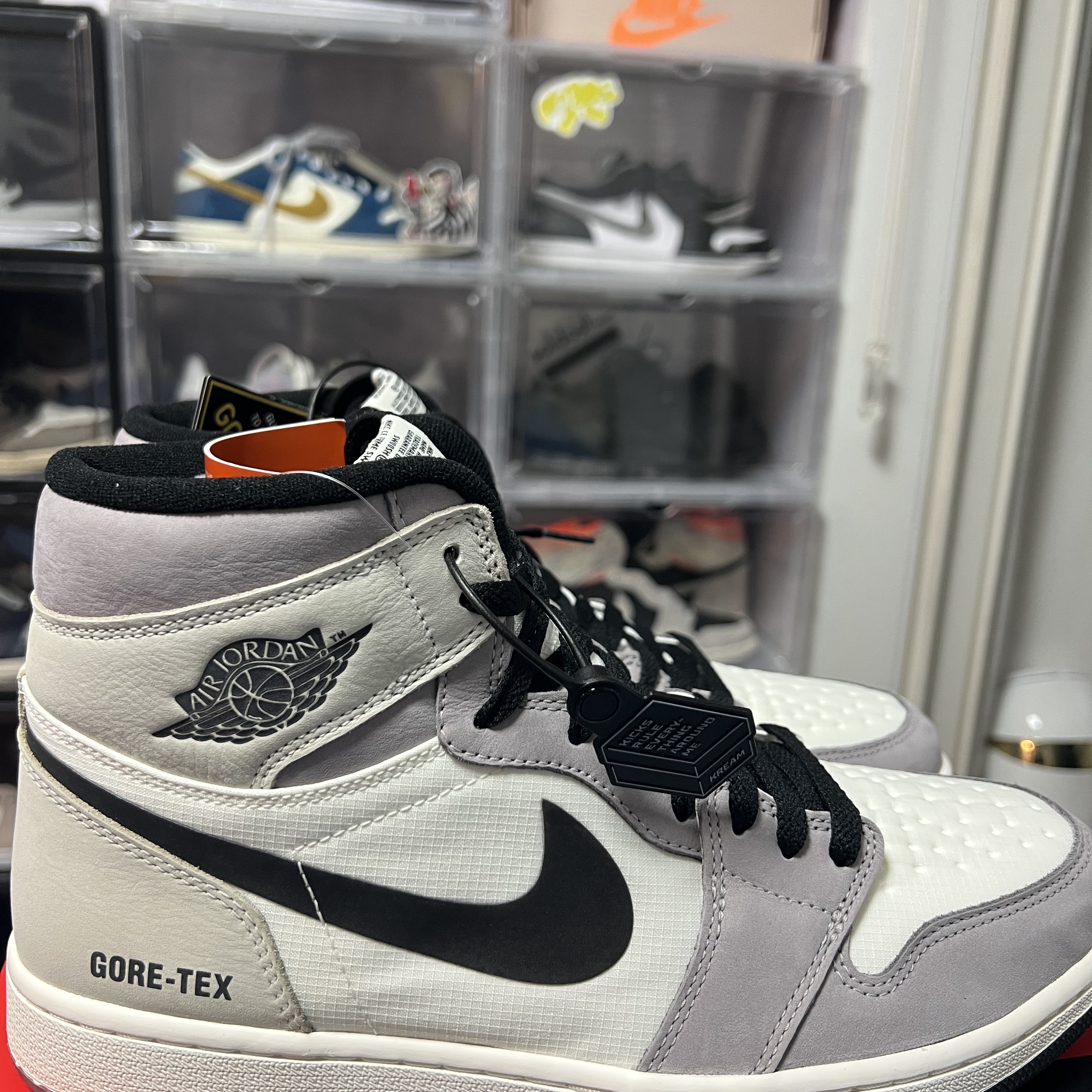 Jordan 1 Retro High OG Shadow 2.0, Jordan 1 Element Gore-Tex Sail 착용 스타일 - 2