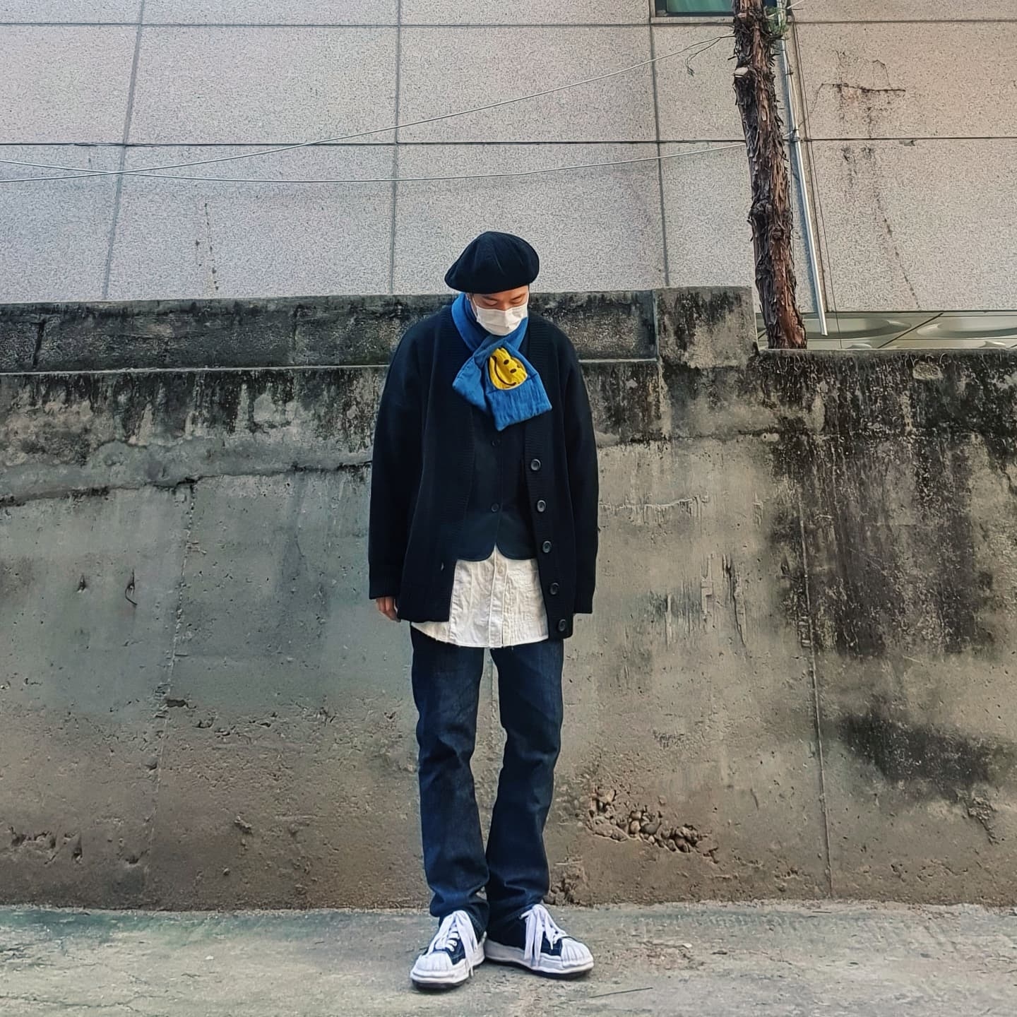 Maison Mihara Yasuhiro Blakey OG Sole Canvas Low-top Sneakers Black 착용 스타일 - 2