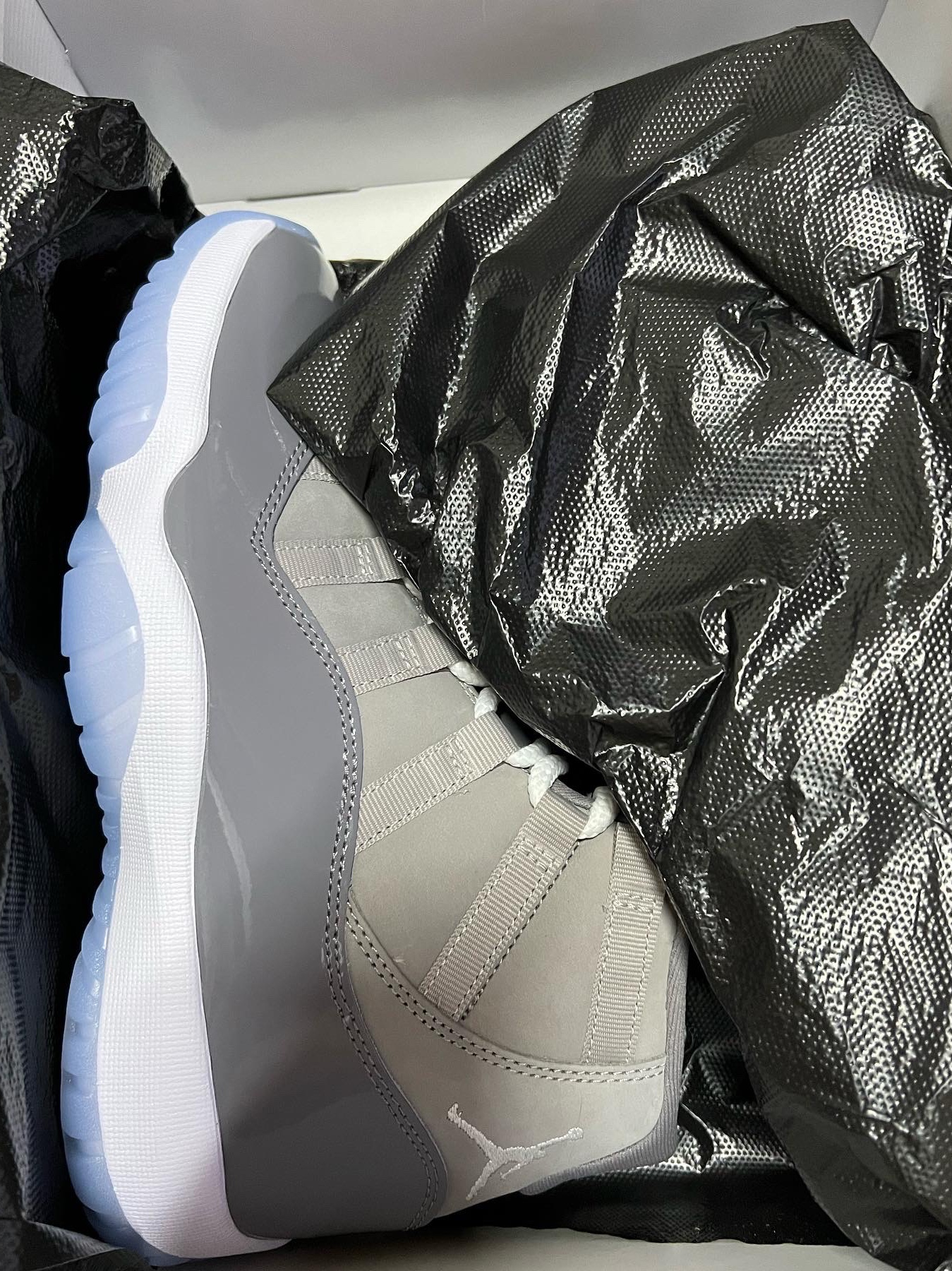 Jordan 11 Retro Cool Grey 2021 착용 스타일 - 3