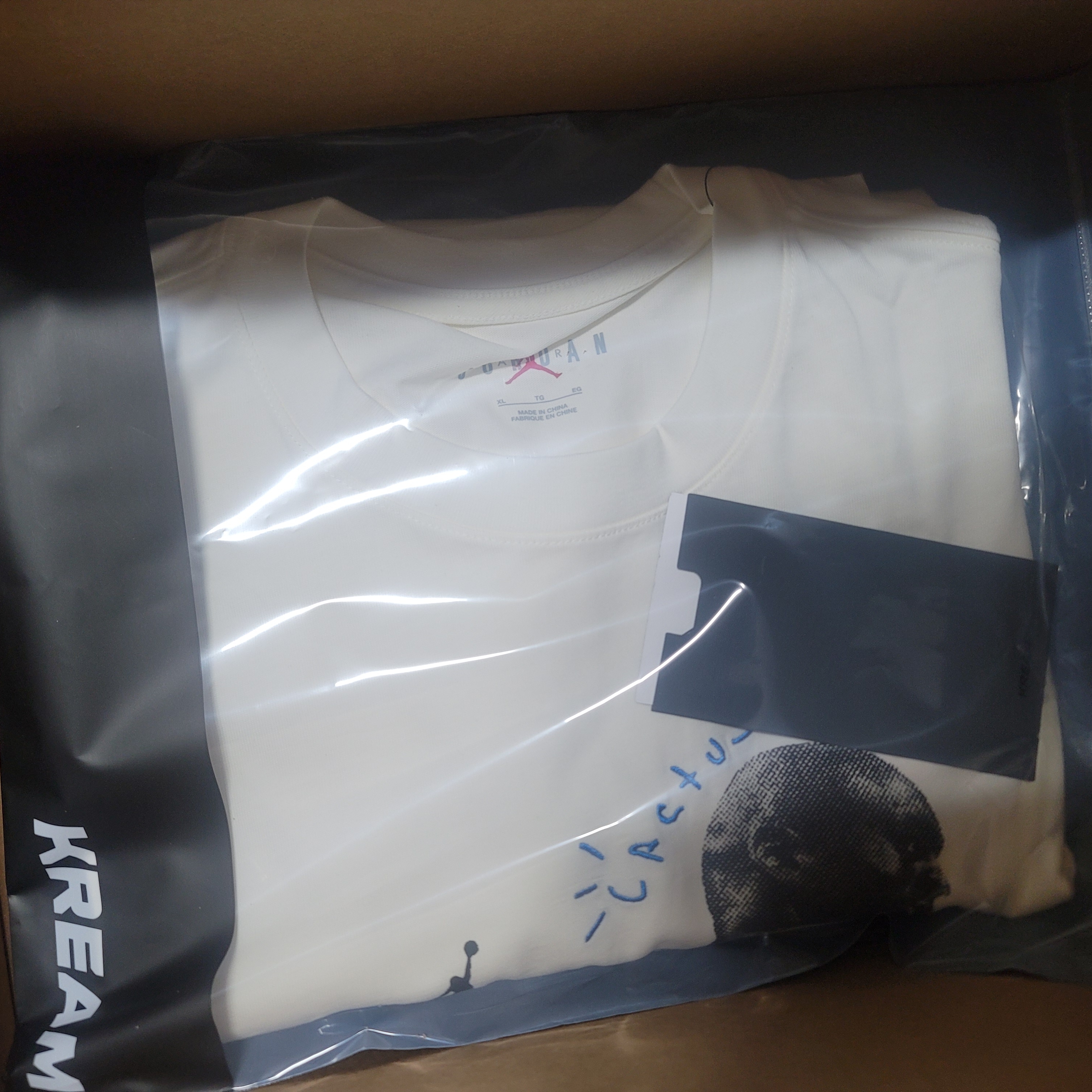 Jordan x Travis Scott x Fragment T-Shirt Sail (DJ0619-133) 착용 스타일