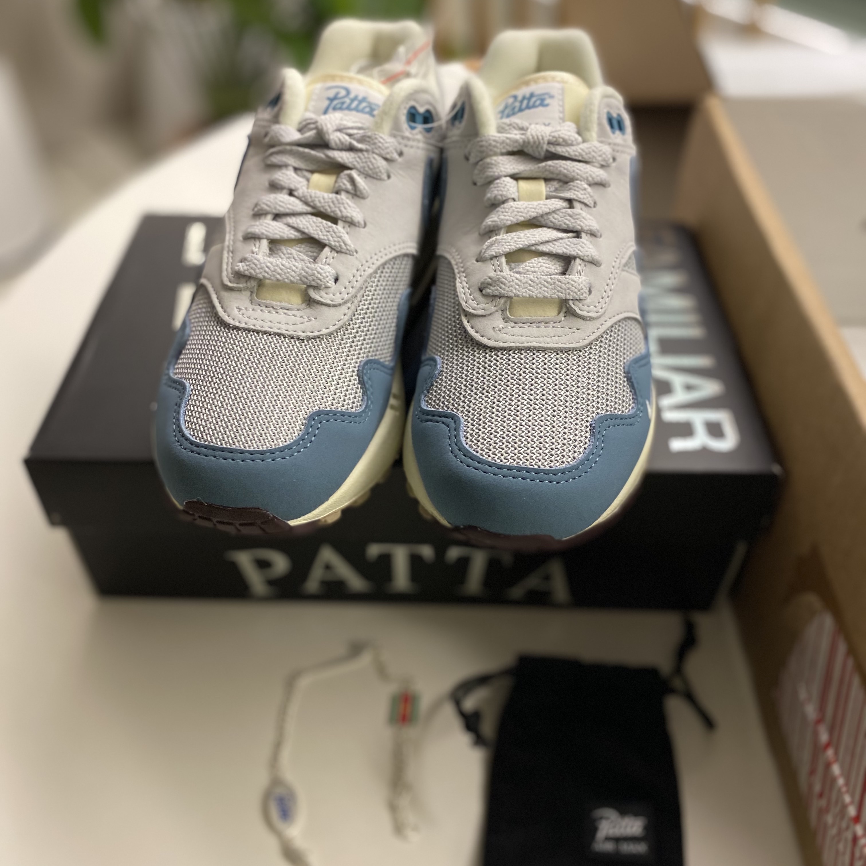 Nike x Patta Air Max 1 Noise Aqua 착용 스타일 - 4