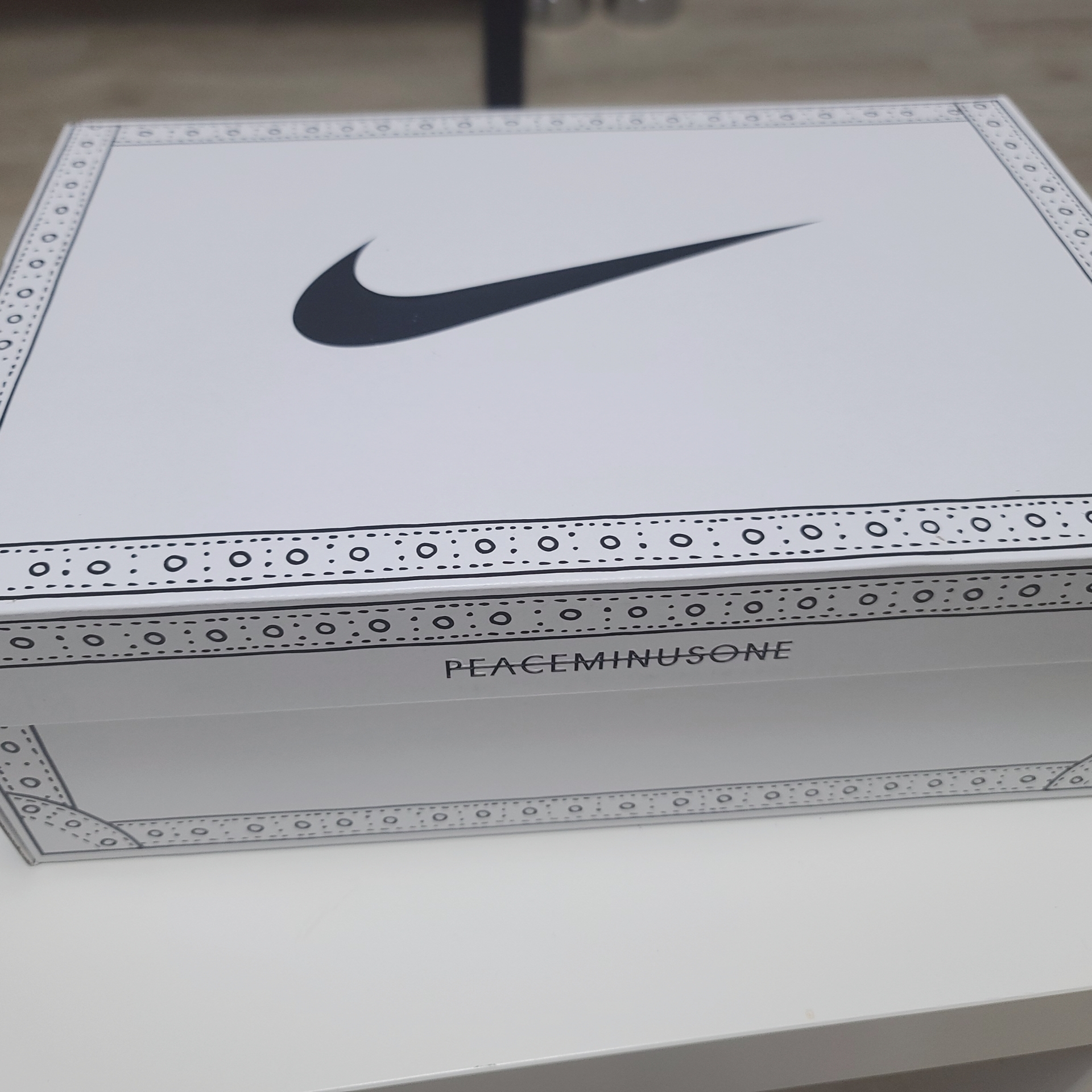 Nike x Peaceminusone Kwondo1 White 착용 스타일 - 1
