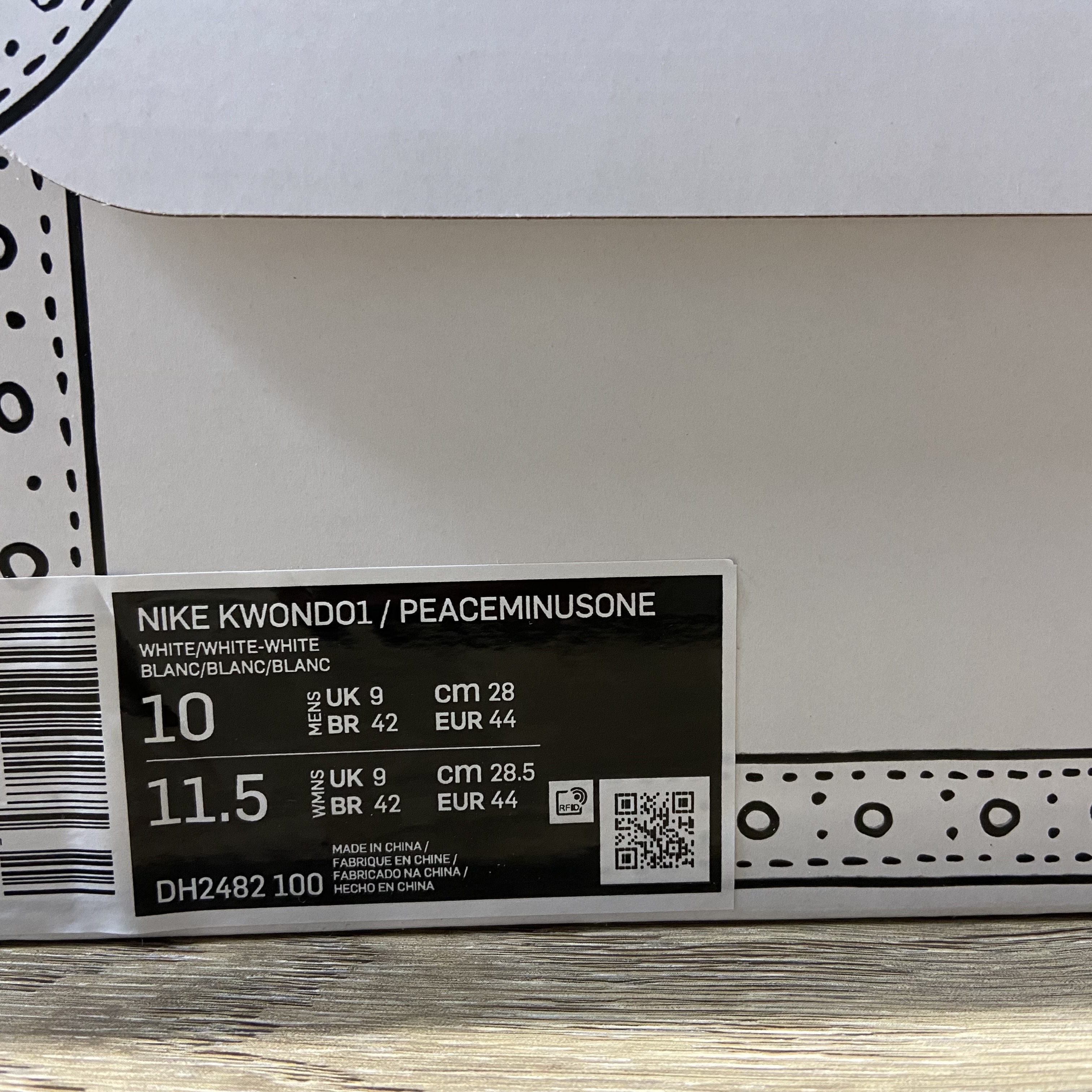 Nike x Peaceminusone Kwondo1 White 착용 스타일 - 4