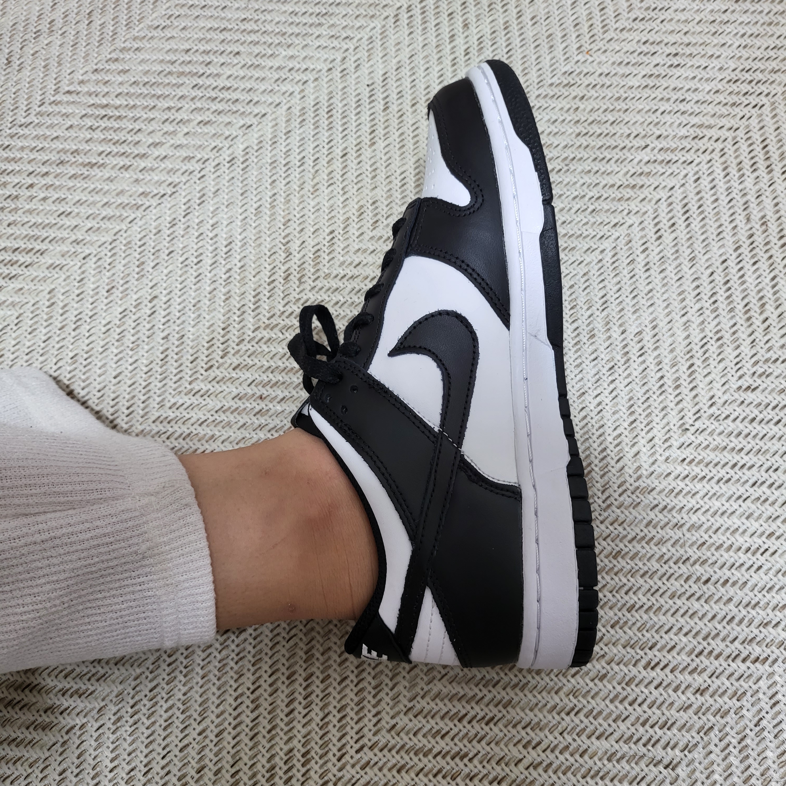 (GS) Nike Dunk Low Black μ°©μ© μ€νμΌ