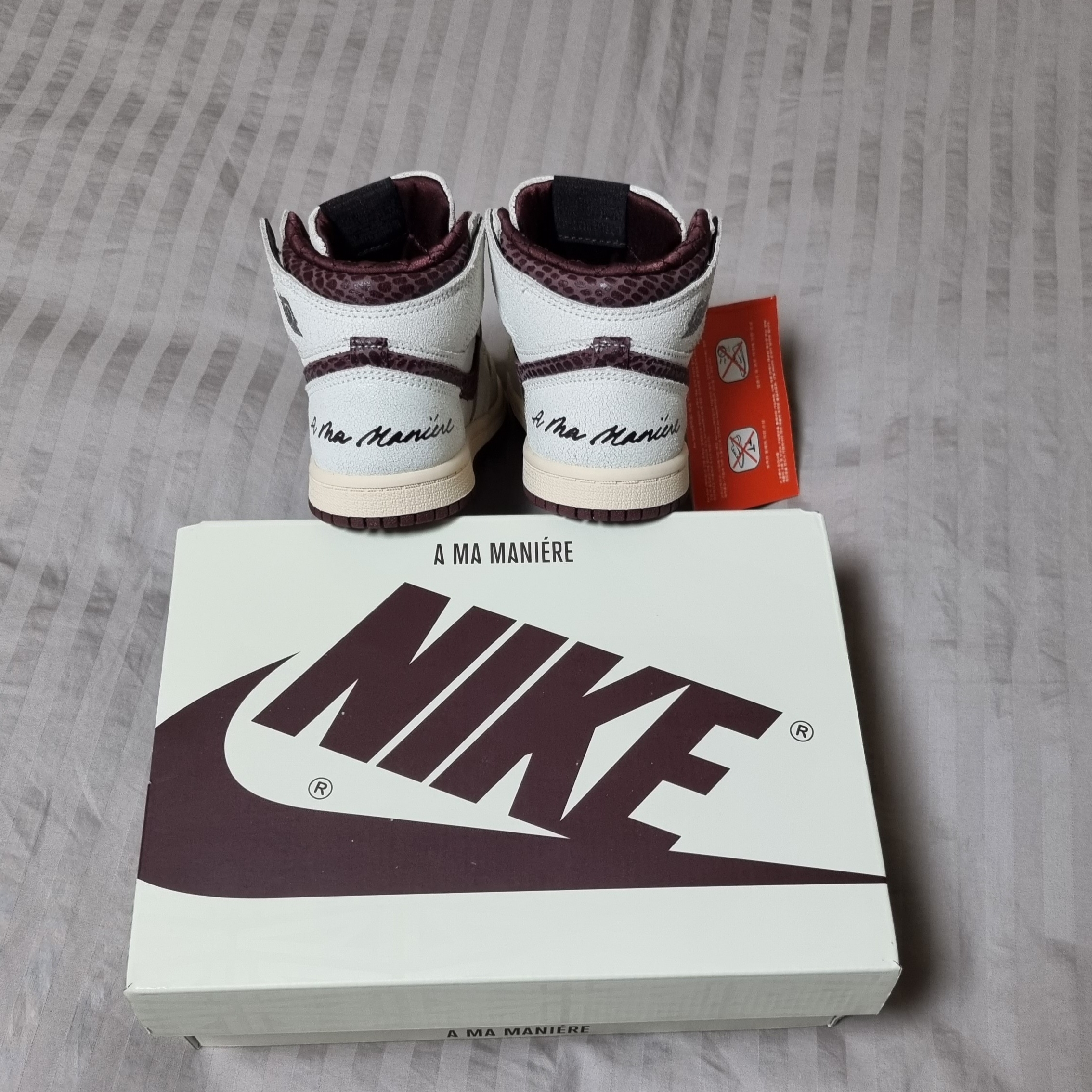 (TD) Jordan 1 x A Ma Maniere Retro High OG SP Burgundy and Sail 착용 스타일 - 2
