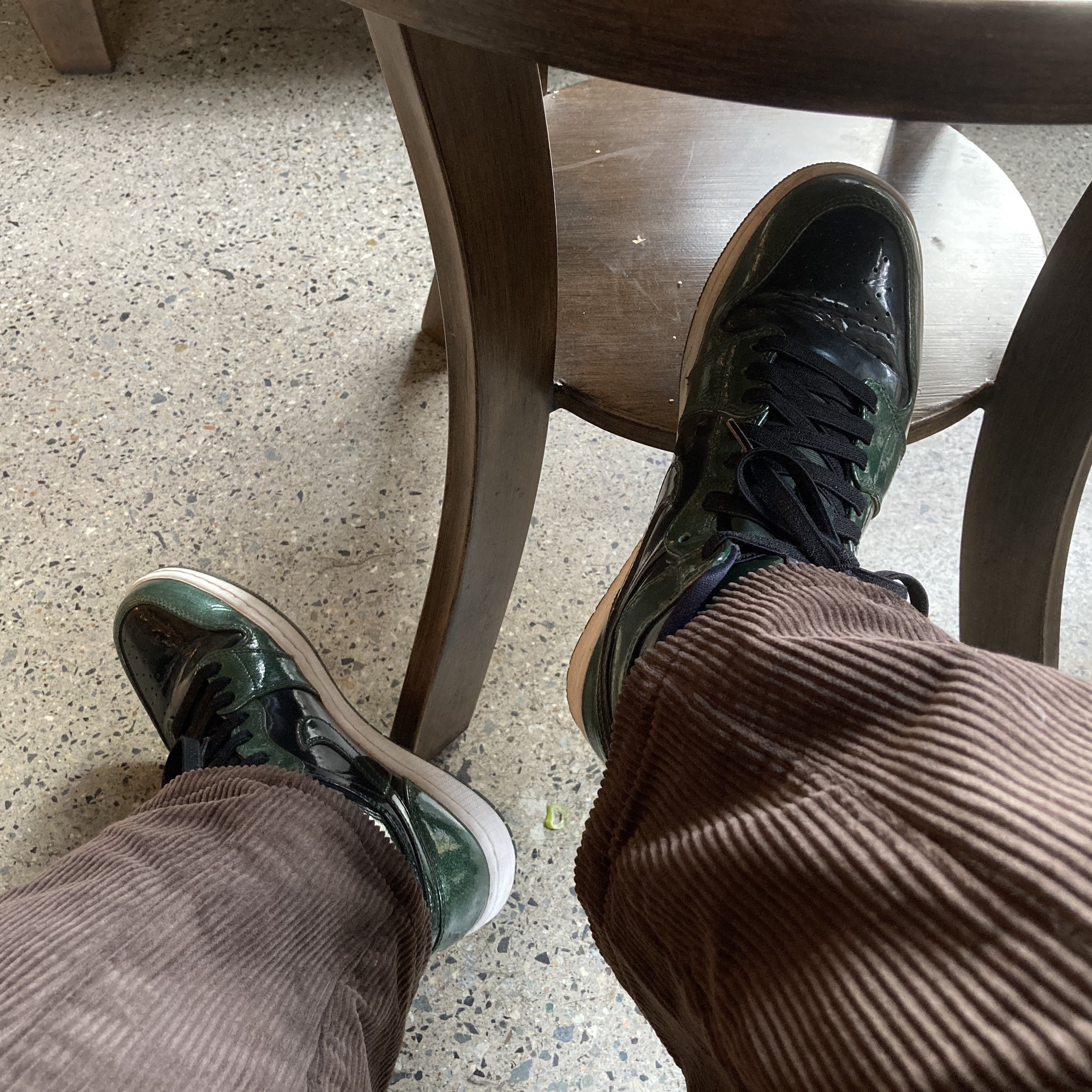 Jordan 1 Retro Grove Green 착용 스타일 - 2