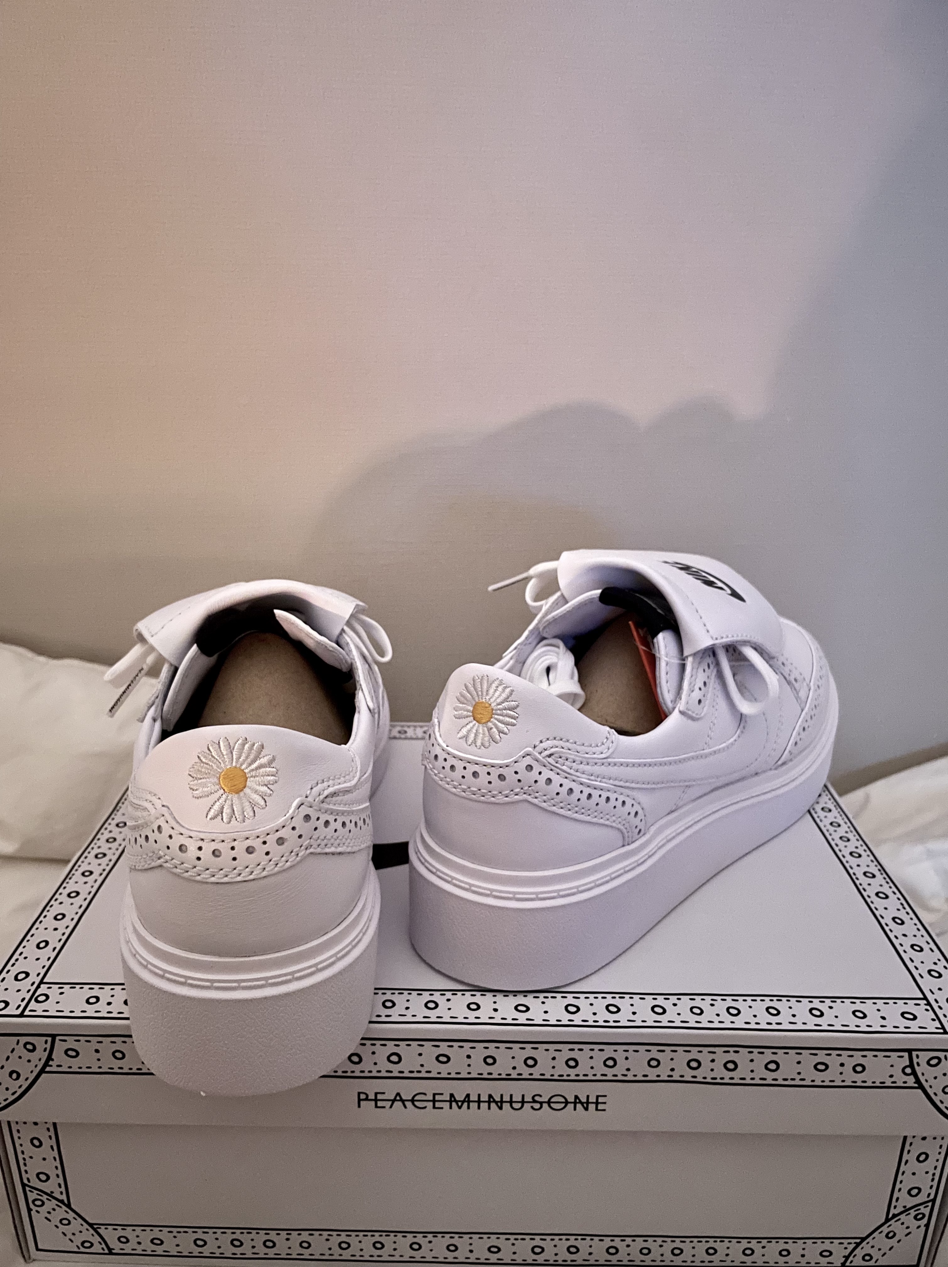 Nike x Peaceminusone Kwondo1 White 착용 스타일 - 4