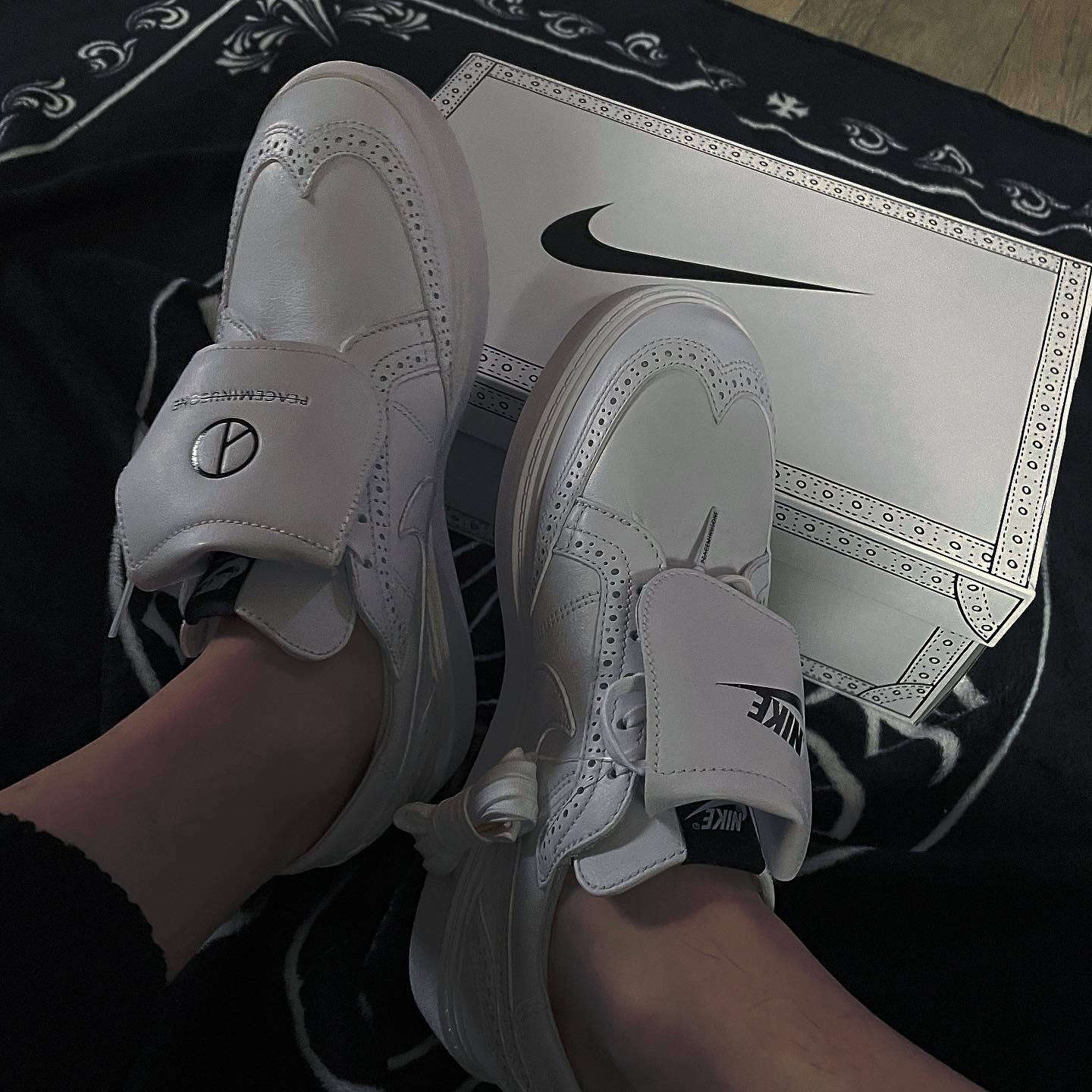 Nike x Peaceminusone Kwondo1 White 착용 스타일 - 1