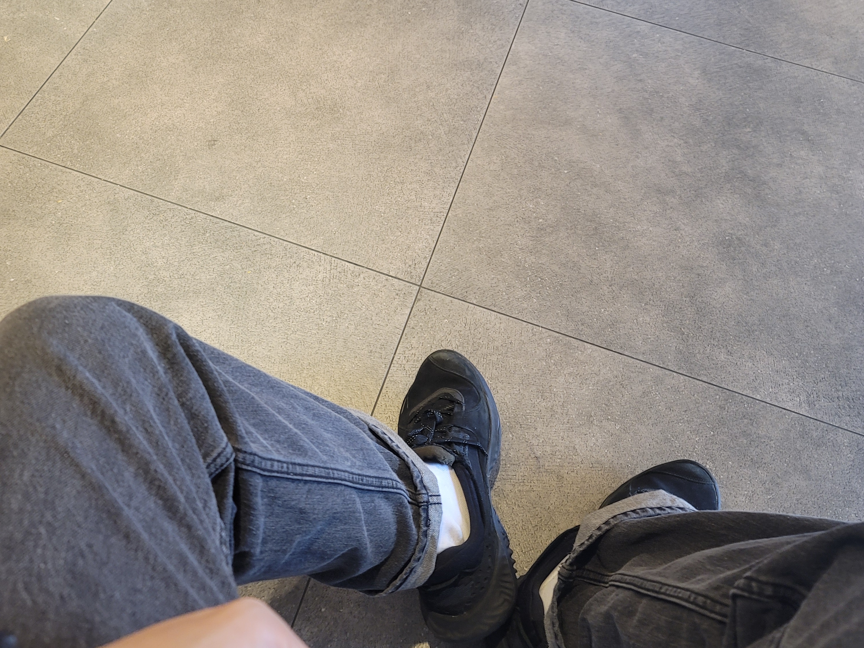 Jordan Delta Black Anthracite 착용 스타일