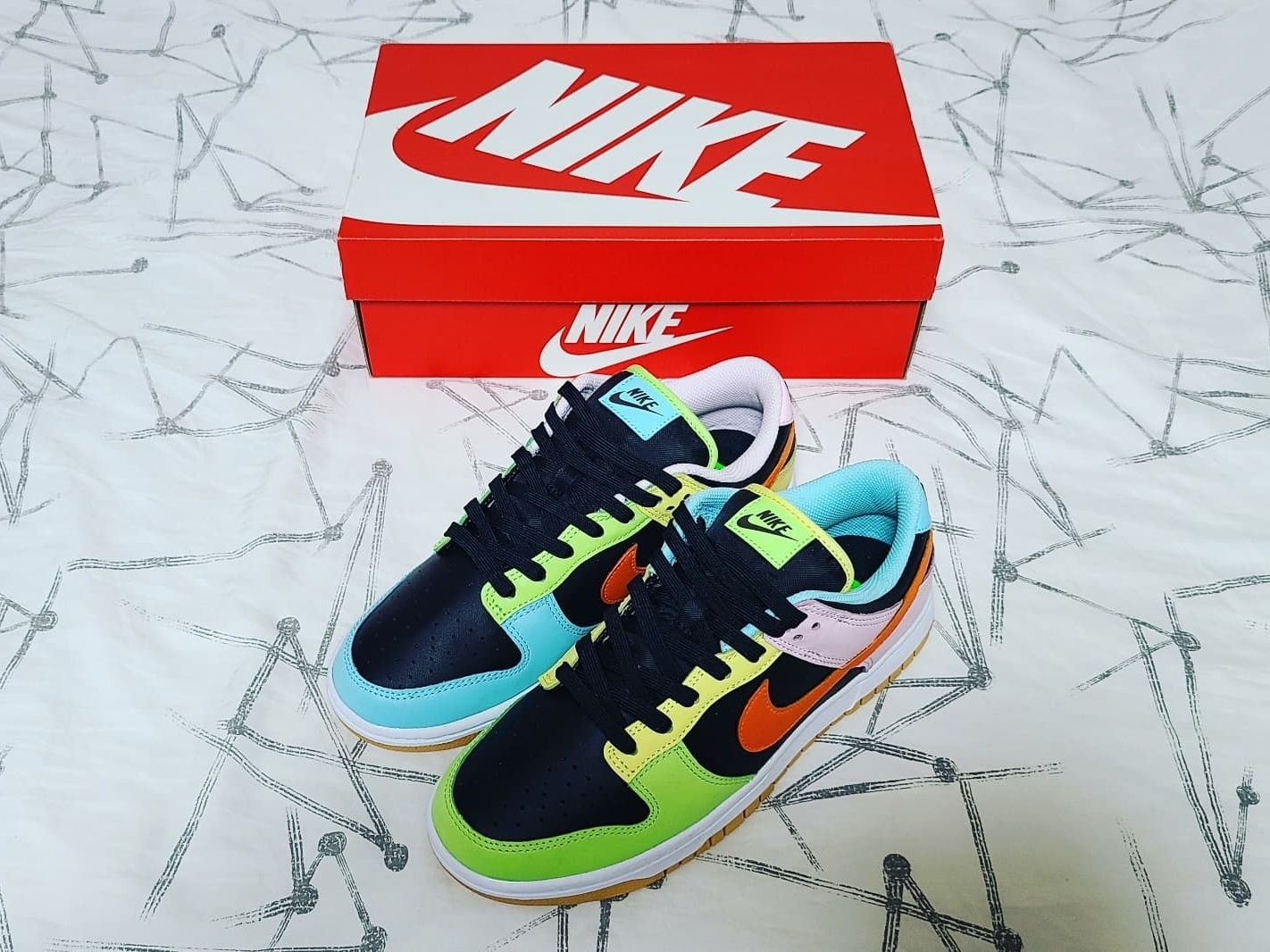 Nike Dunk Low SE Free.99 Black 착용 스타일 - 1