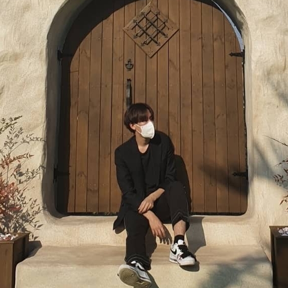 Nike x Peaceminusone Air Force 1 Low Para-Noise 2.0 착용 스타일