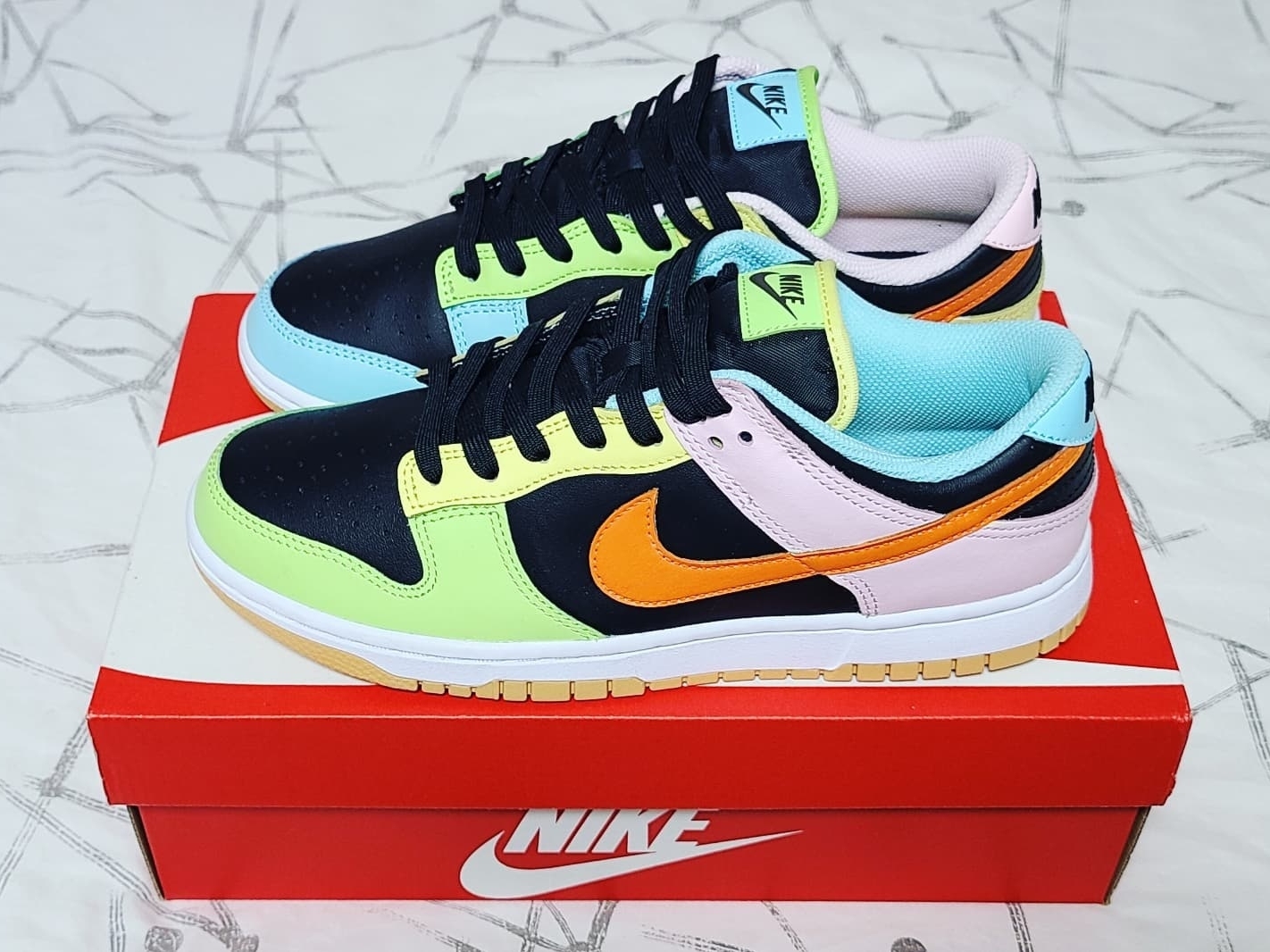Nike Dunk Low SE Free.99 Black 착용 스타일 - 2