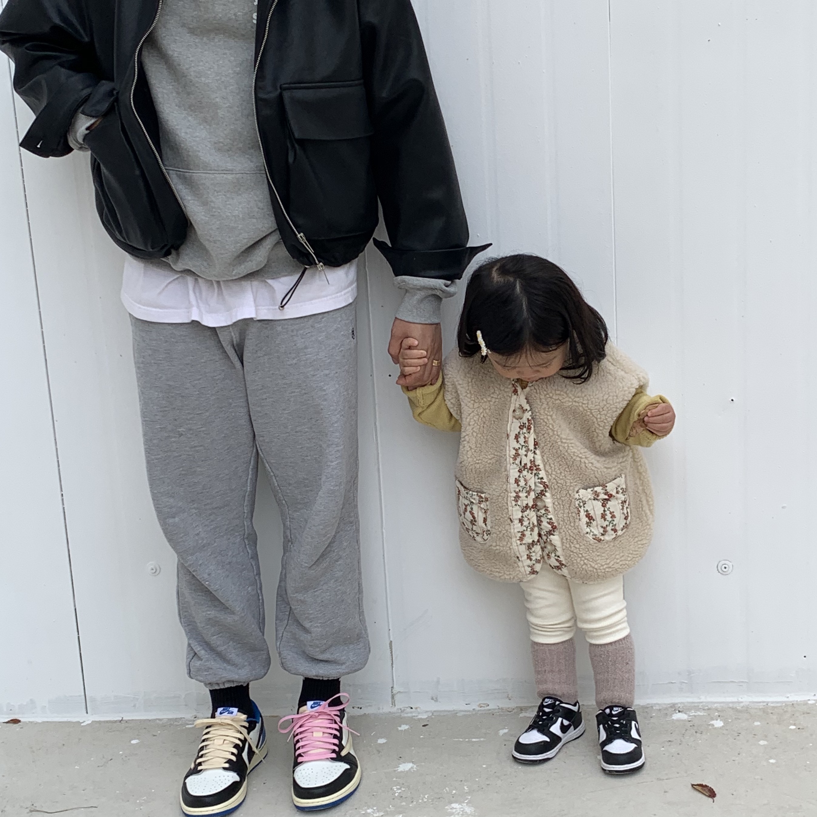 IAB Studio Hoodie Gray - 21SS, Jordan 1 x Travis Scott x Fragment Retro Low OG SP Military Blue 착용 스타일