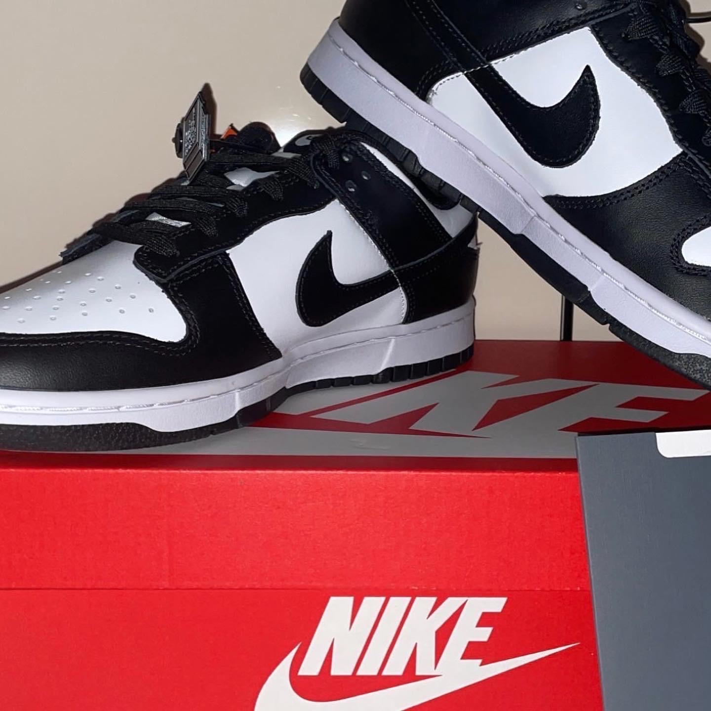 Nike Dunk Low Retro Black 착용 스타일