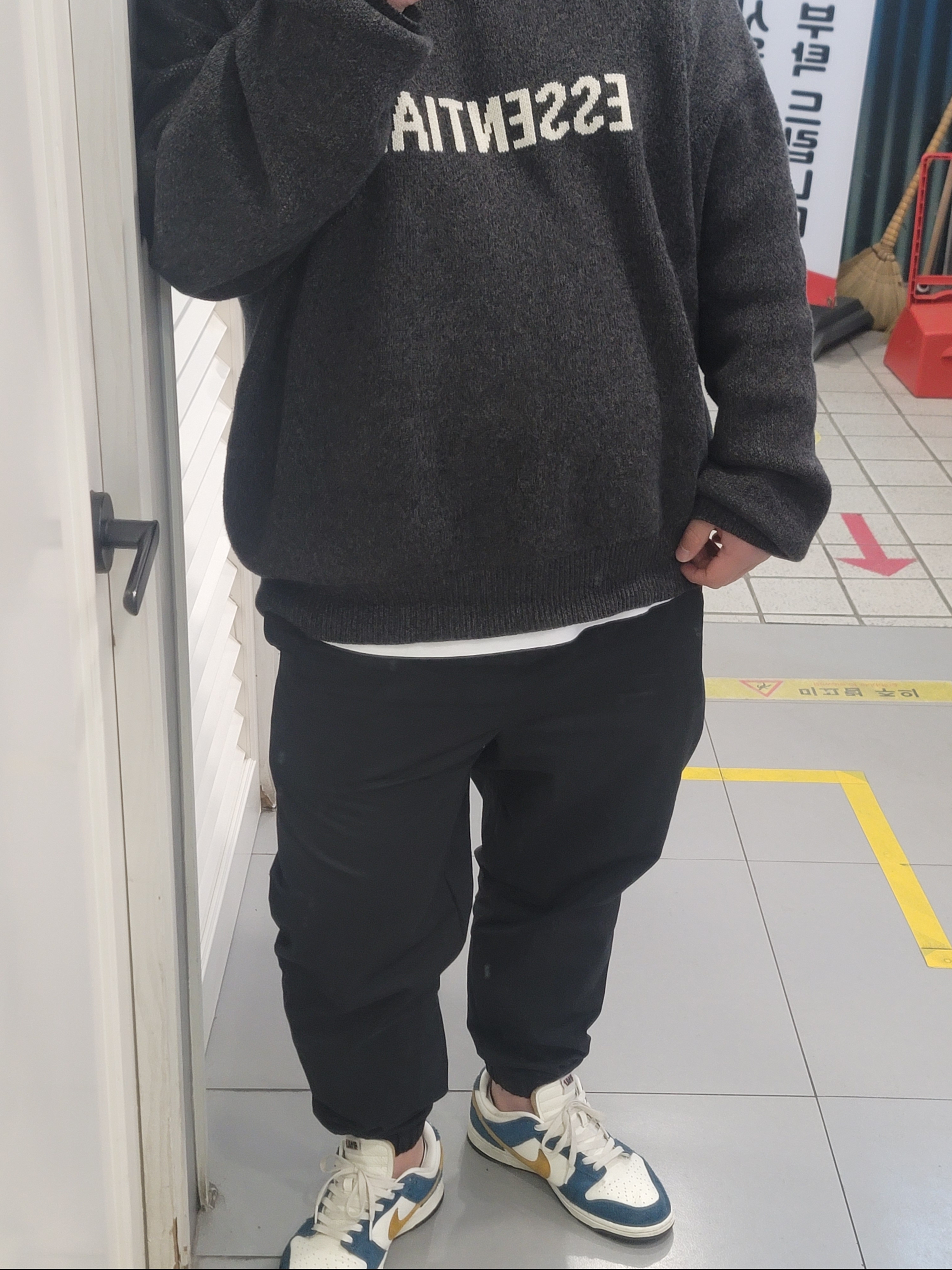 Nike x Kasina Dunk Low 80's Bus, Essentials Knit Sweater Black Melange - 20SS 착용 스타일