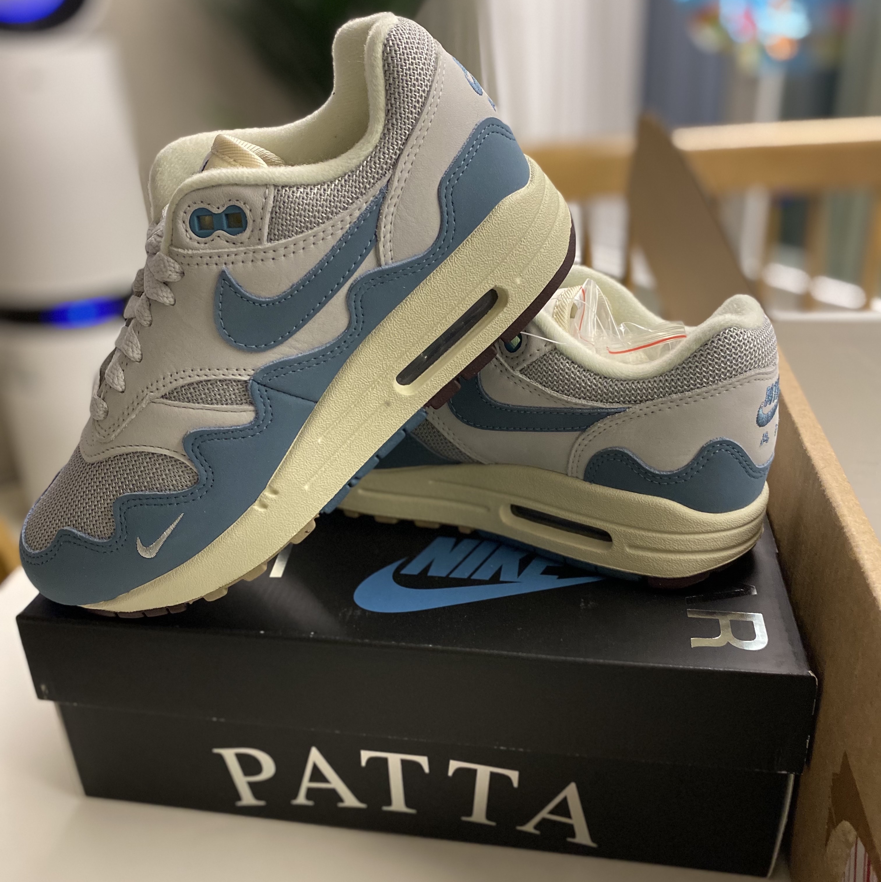 Nike x Patta Air Max 1 Noise Aqua 착용 스타일 - 2