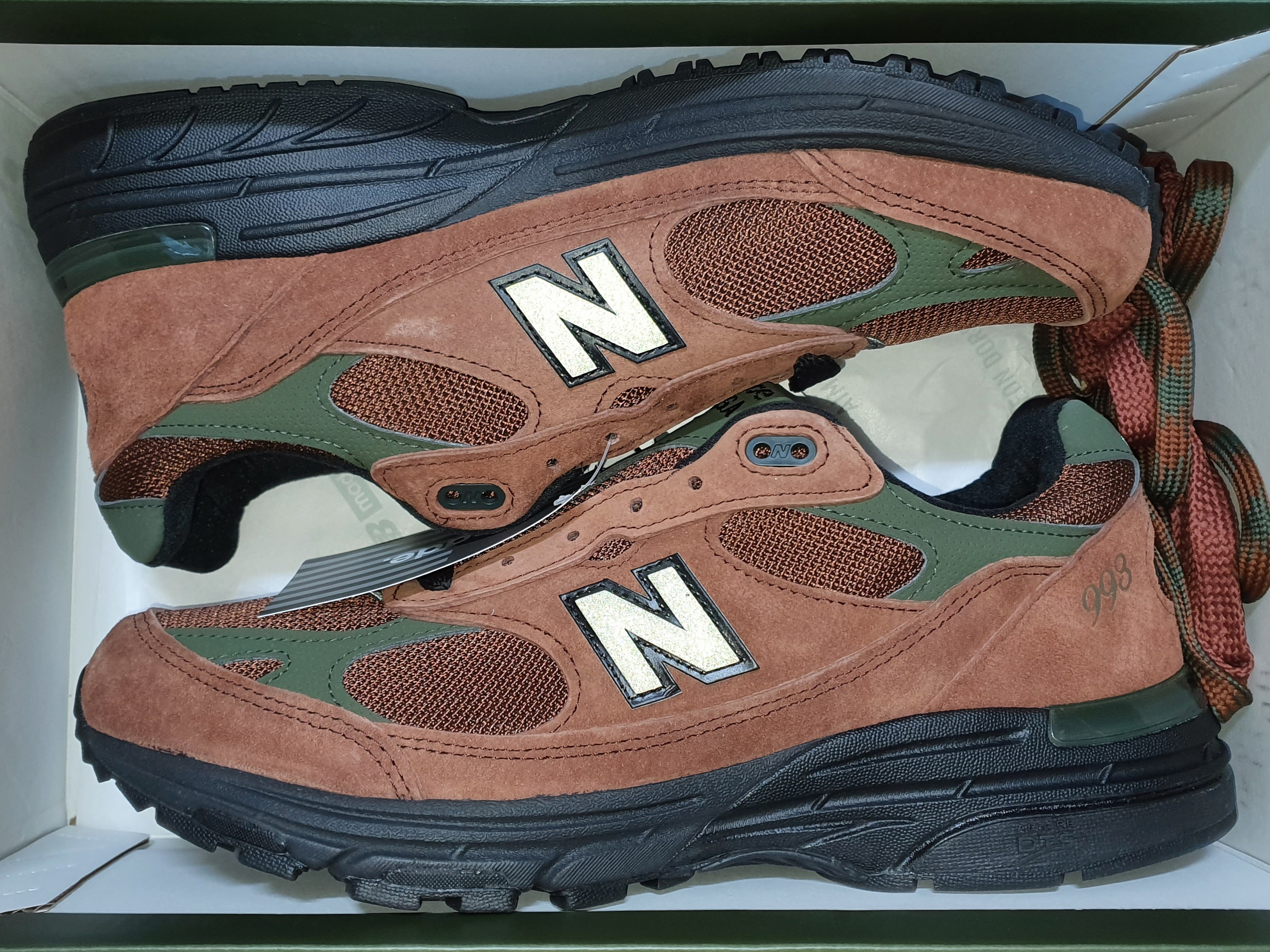 New Balance x Aime Leon Dore 993 Made in USA Brown 착용 스타일 - 2